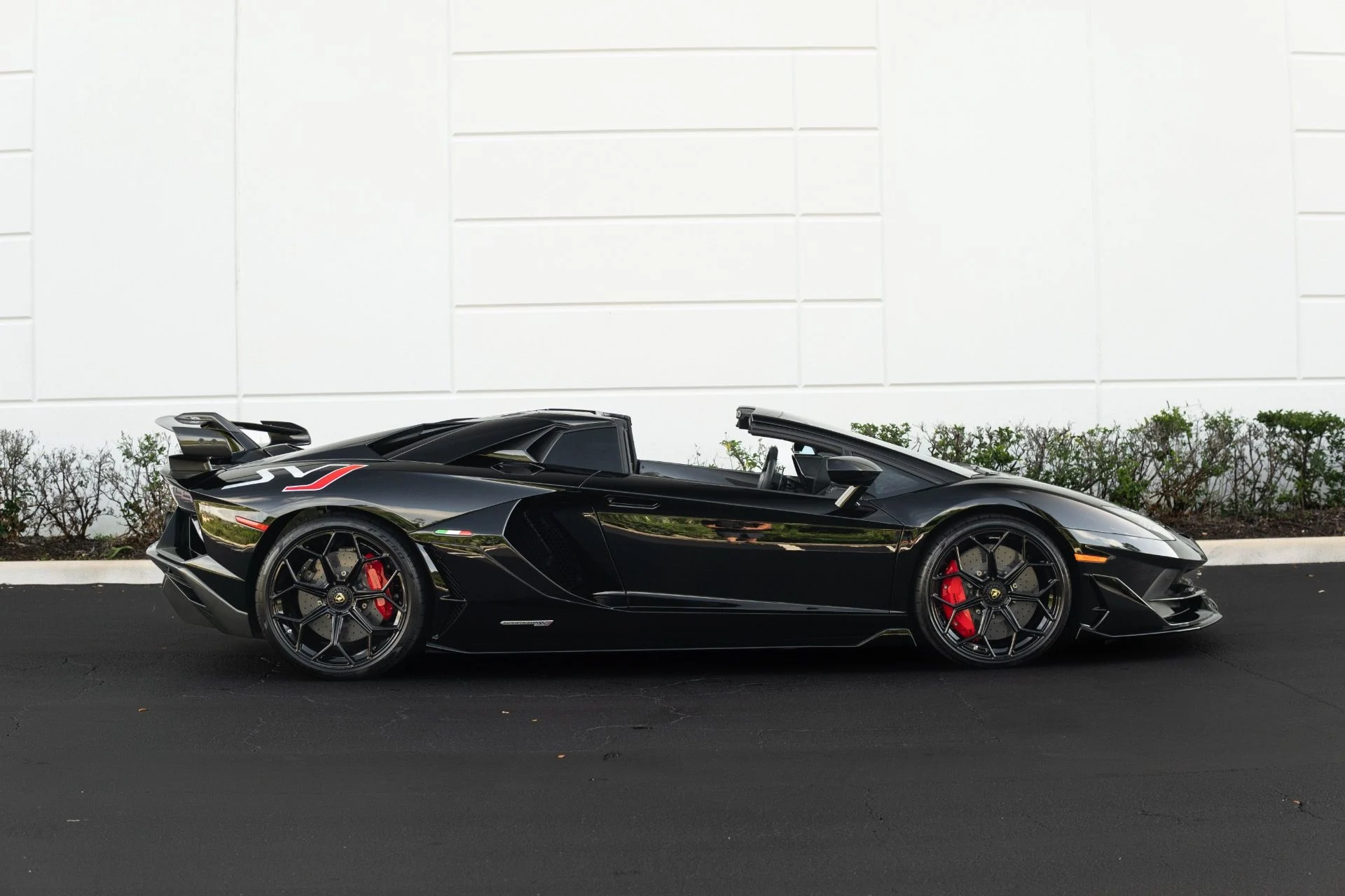 mph016_1175950955_Used_2020_Lamborghini_Aventador_LP_770_4_SVJ_Roadster_1766609834_8fd5aa73a1