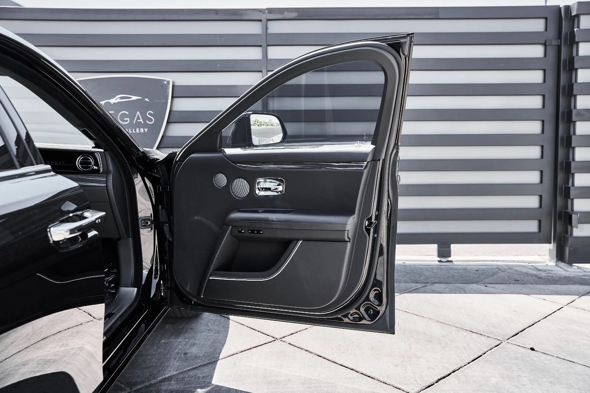 mph016_118041620_Used_2023_Rolls_Royce_Ghost_Base_1781657307_f999643338