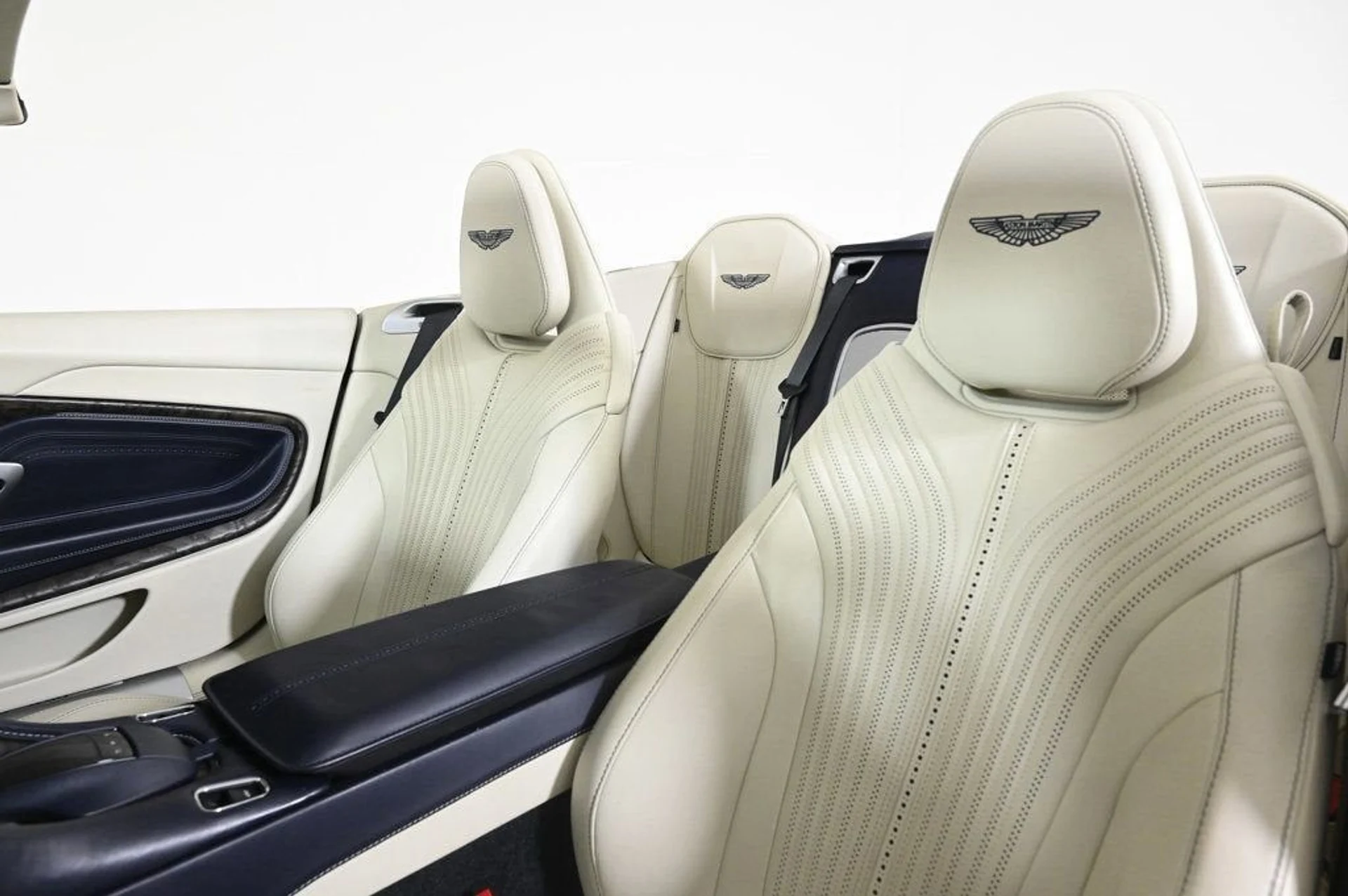 mph016_1182237080_45925e4cf0424d989d385de181fc6999_4690129948