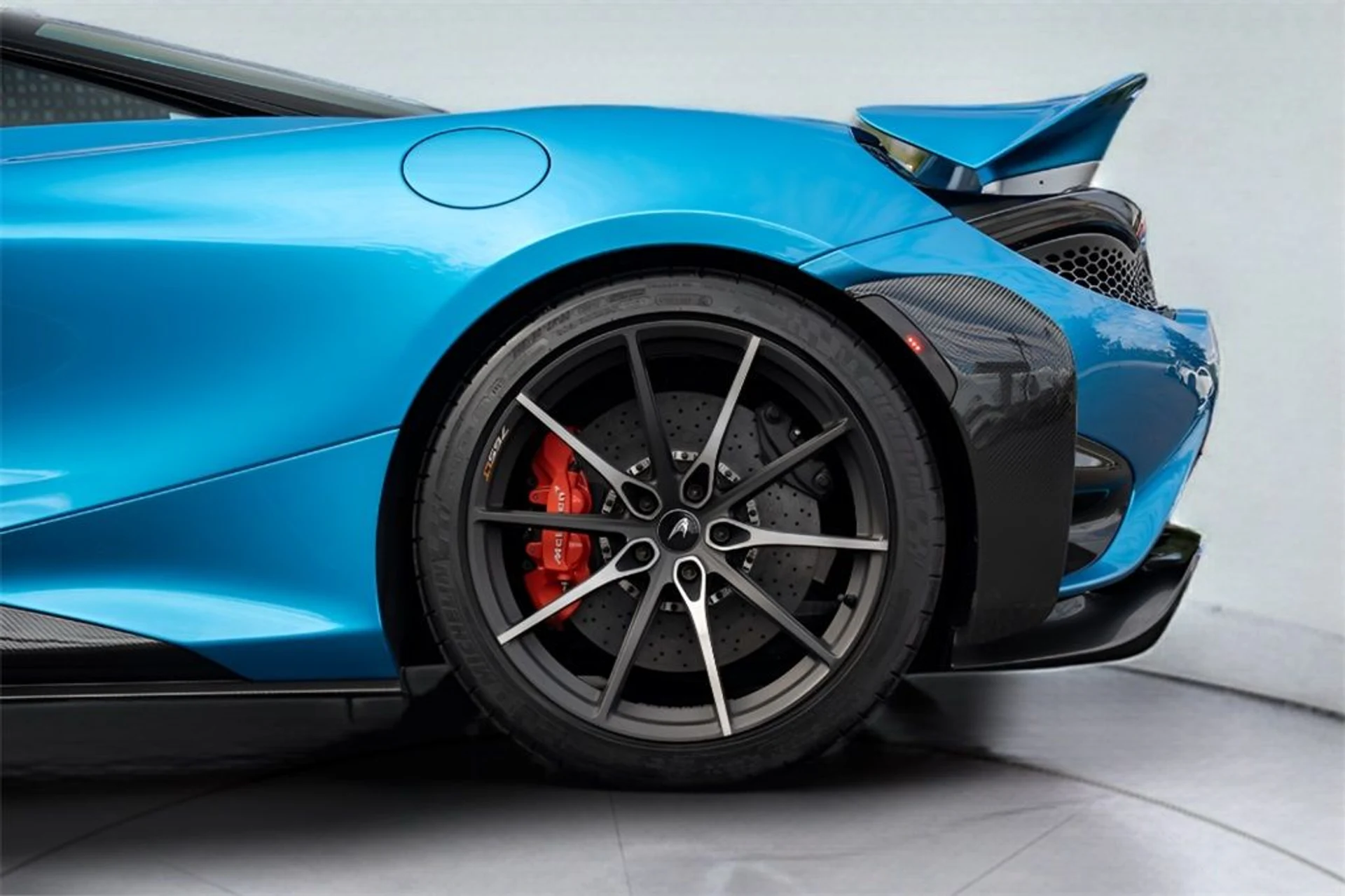 mph016_1184857737_image_18_645b0c8066