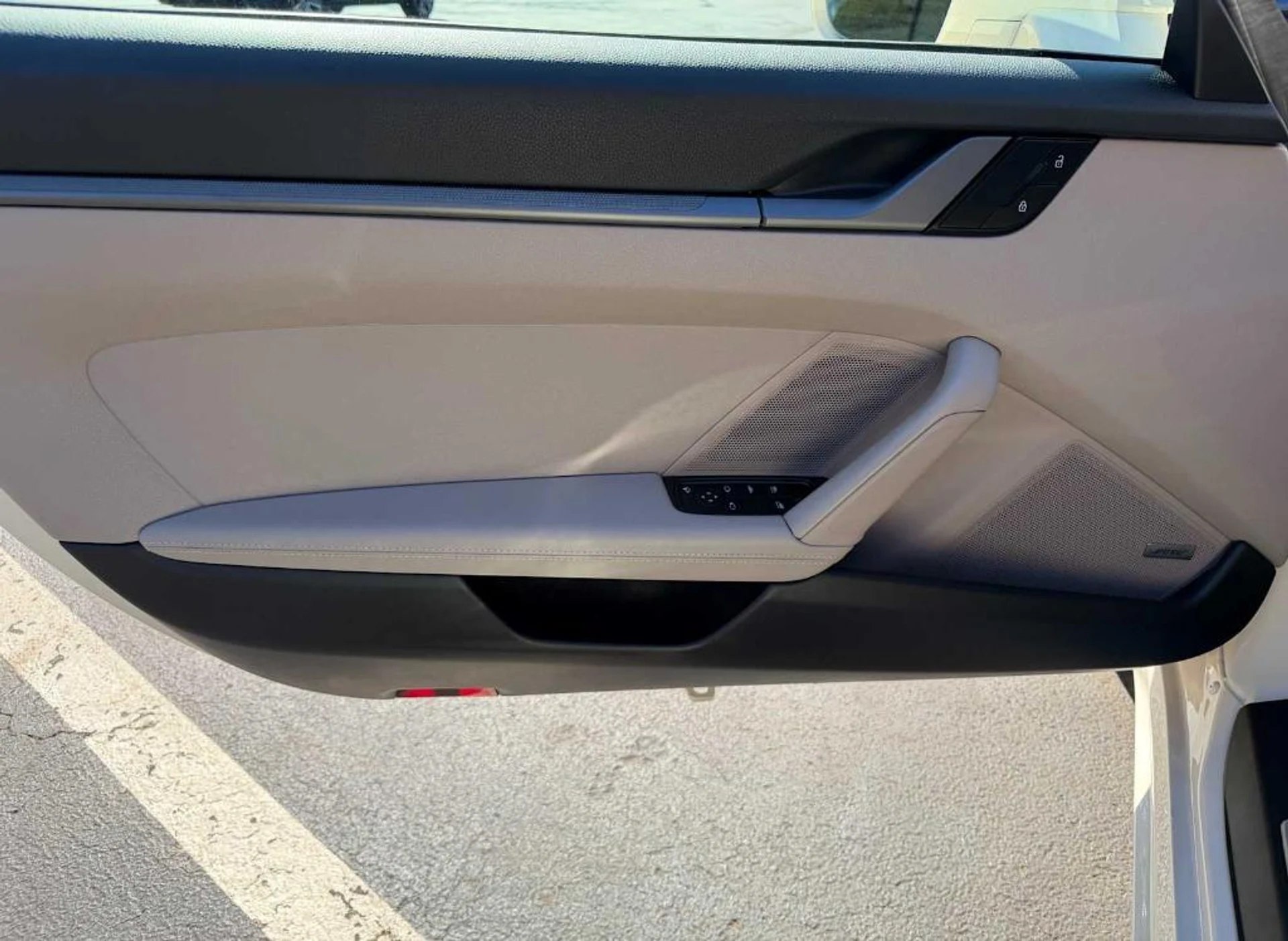 mph016_1185509654_Ol3_Ute_U_Rh_Cz_B0_XO_Rfq_Kv1_Yxz_DDE_5c09ef01cf