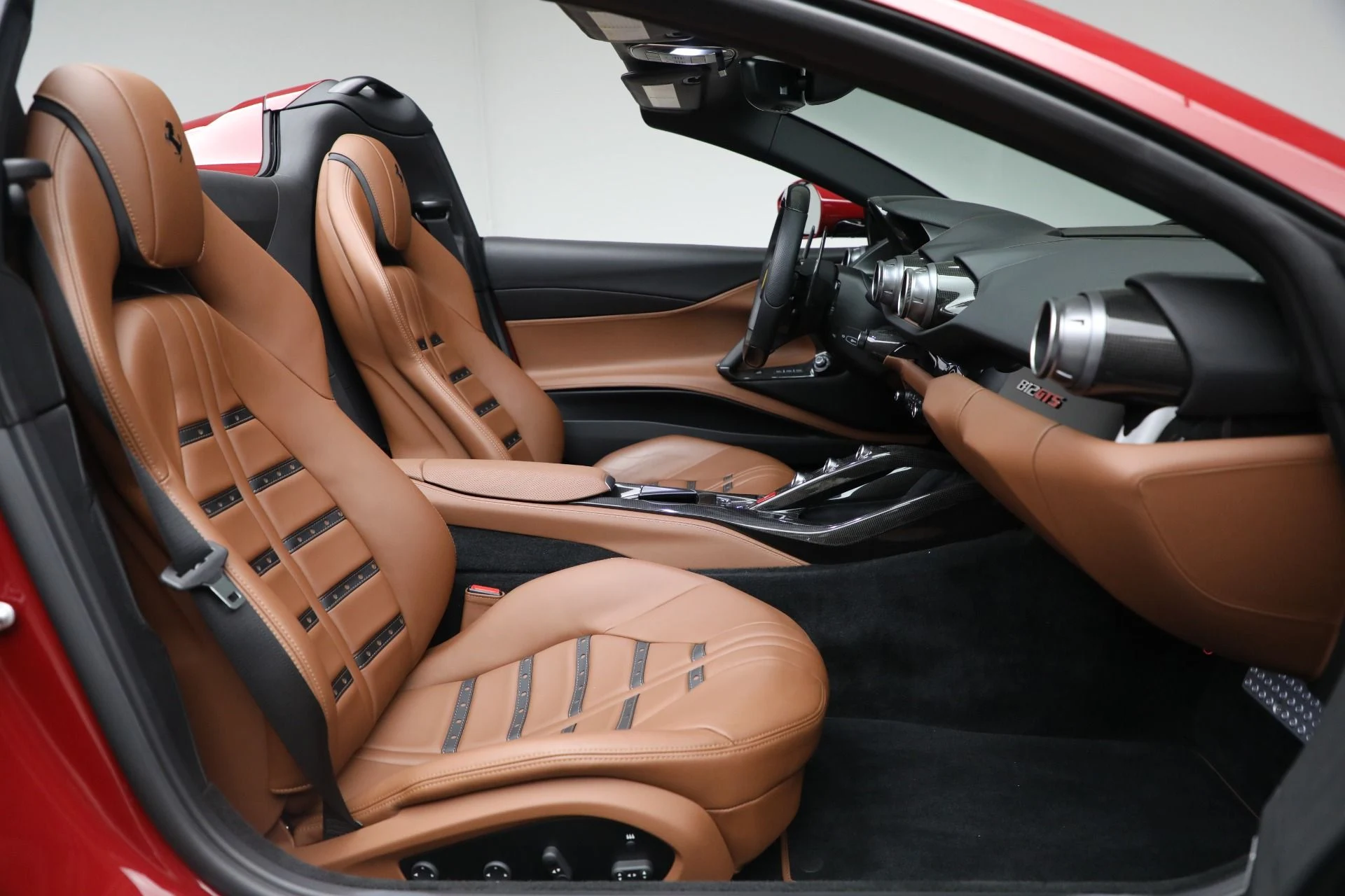 mph016_1186073554_Used_2022_Ferrari_812_GTS_1760729504_46ca3b1605