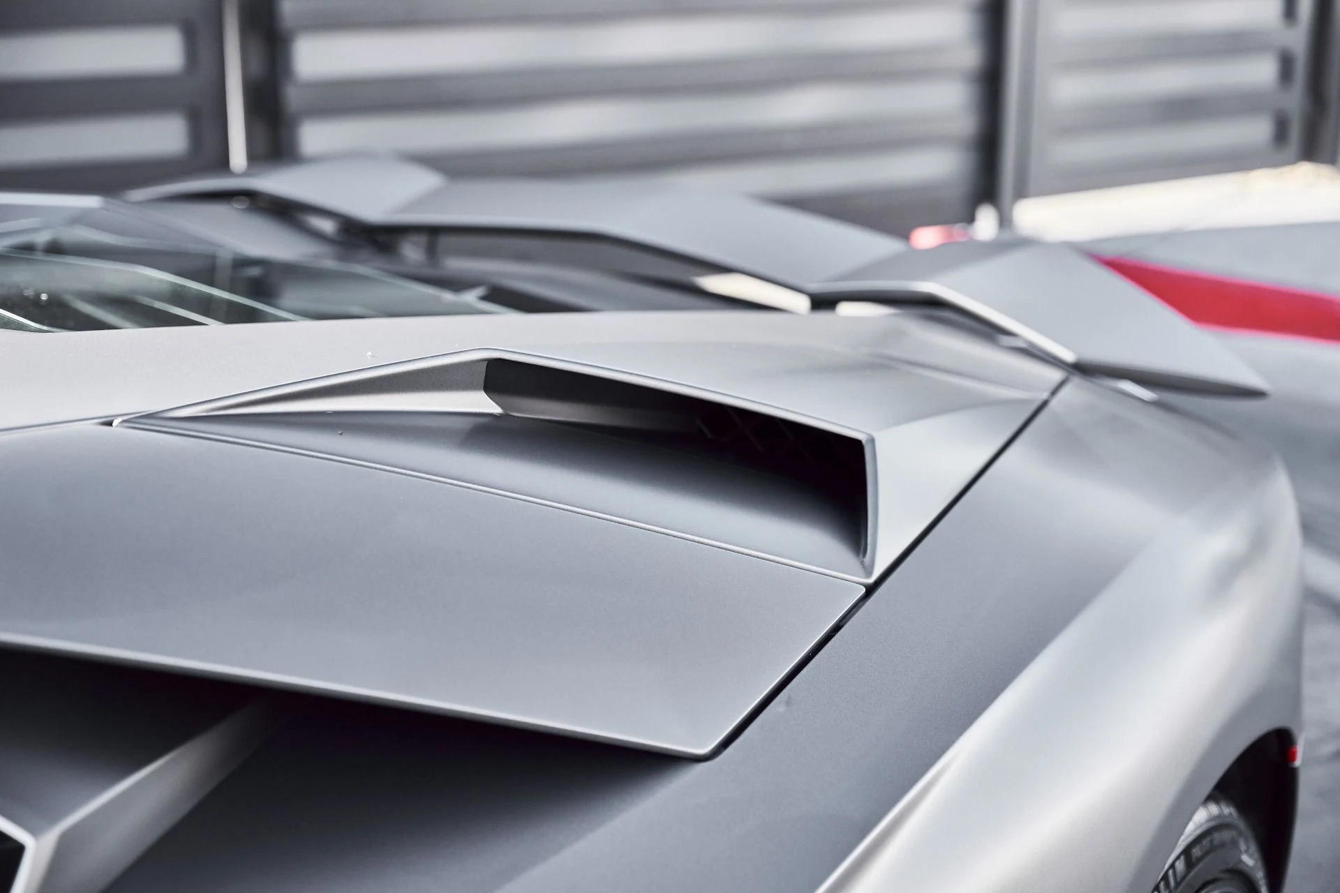 mph016_1187931270_Used_2018_Lamborghini_Aventador_S_Base_1773191791_1d73550e9e