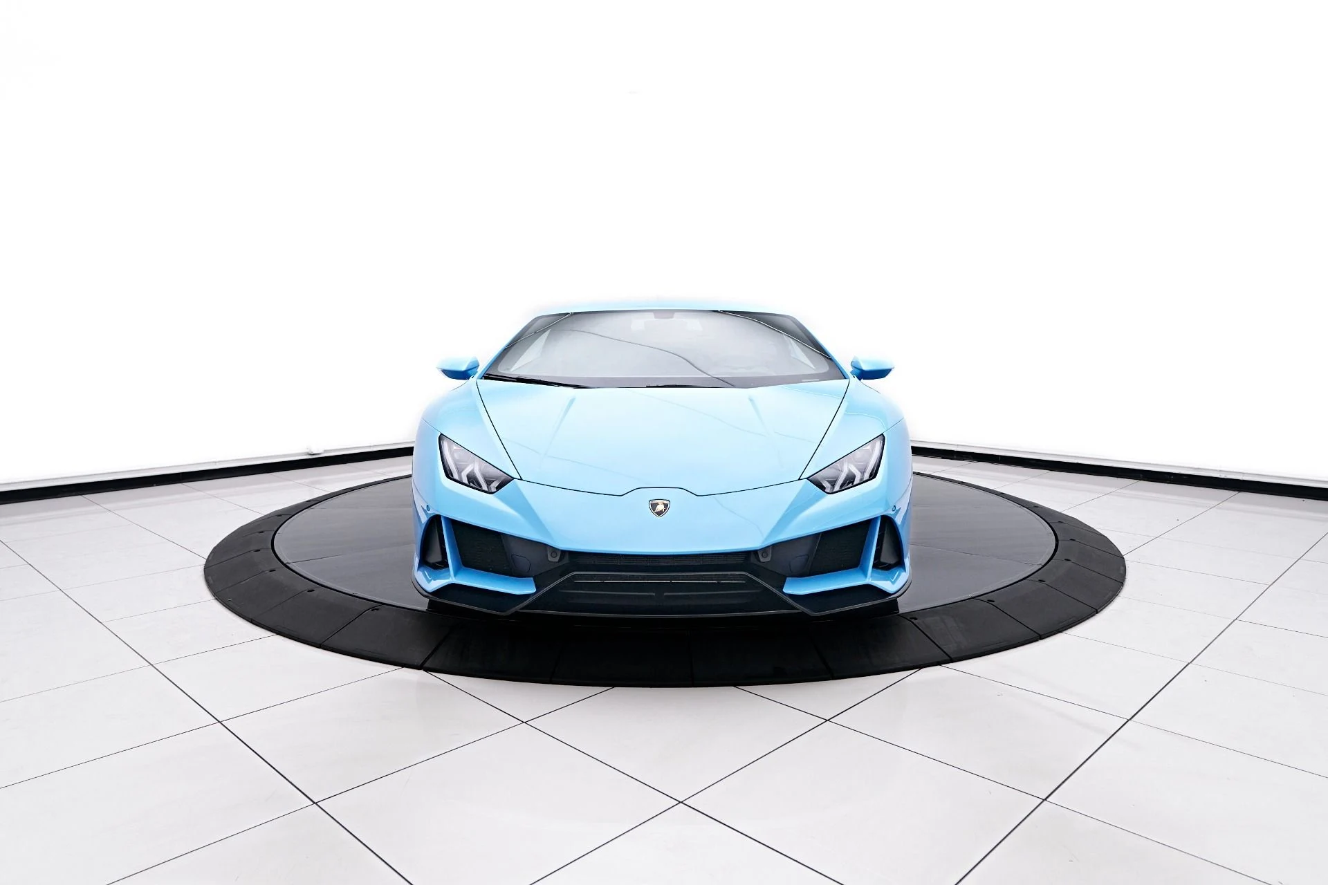 mph016_1195956487_Used_2022_Lamborghini_Huracan_EVO_Base_1755812444_e0f002c03f