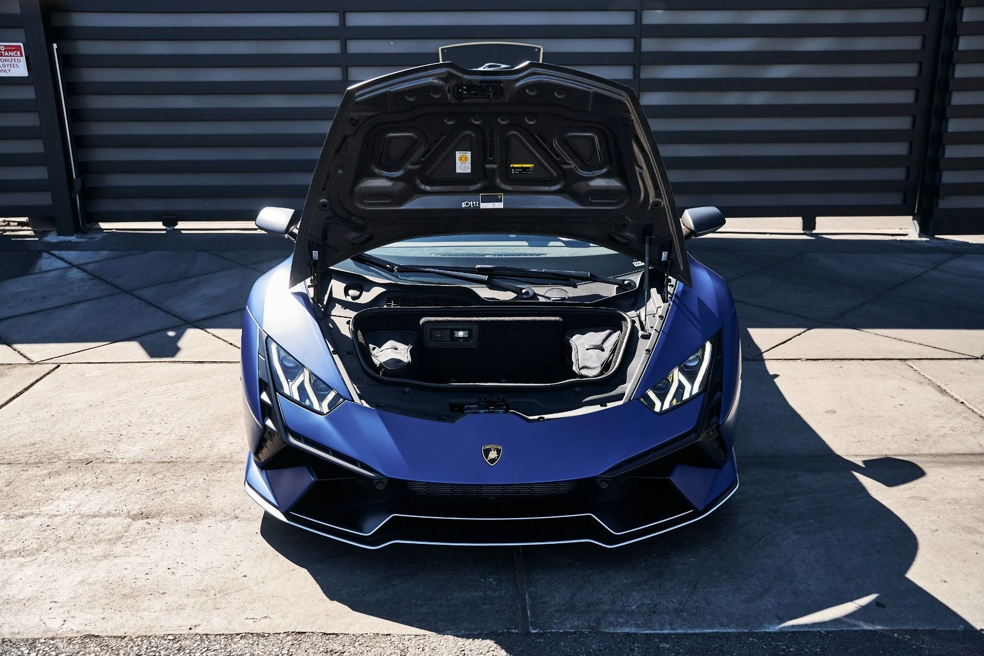 mph016_1197813721_Used_2023_Lamborghini_Huracan_Tecnica_Base_1774403145_f71d01b082