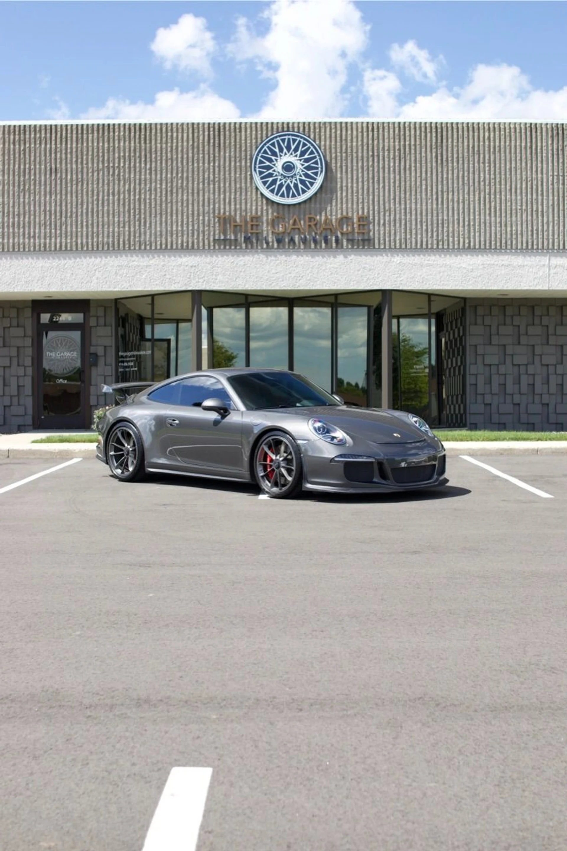 mph016_12031548_Used_2014_Porsche_911_GT_3_1757358876_7613499816
