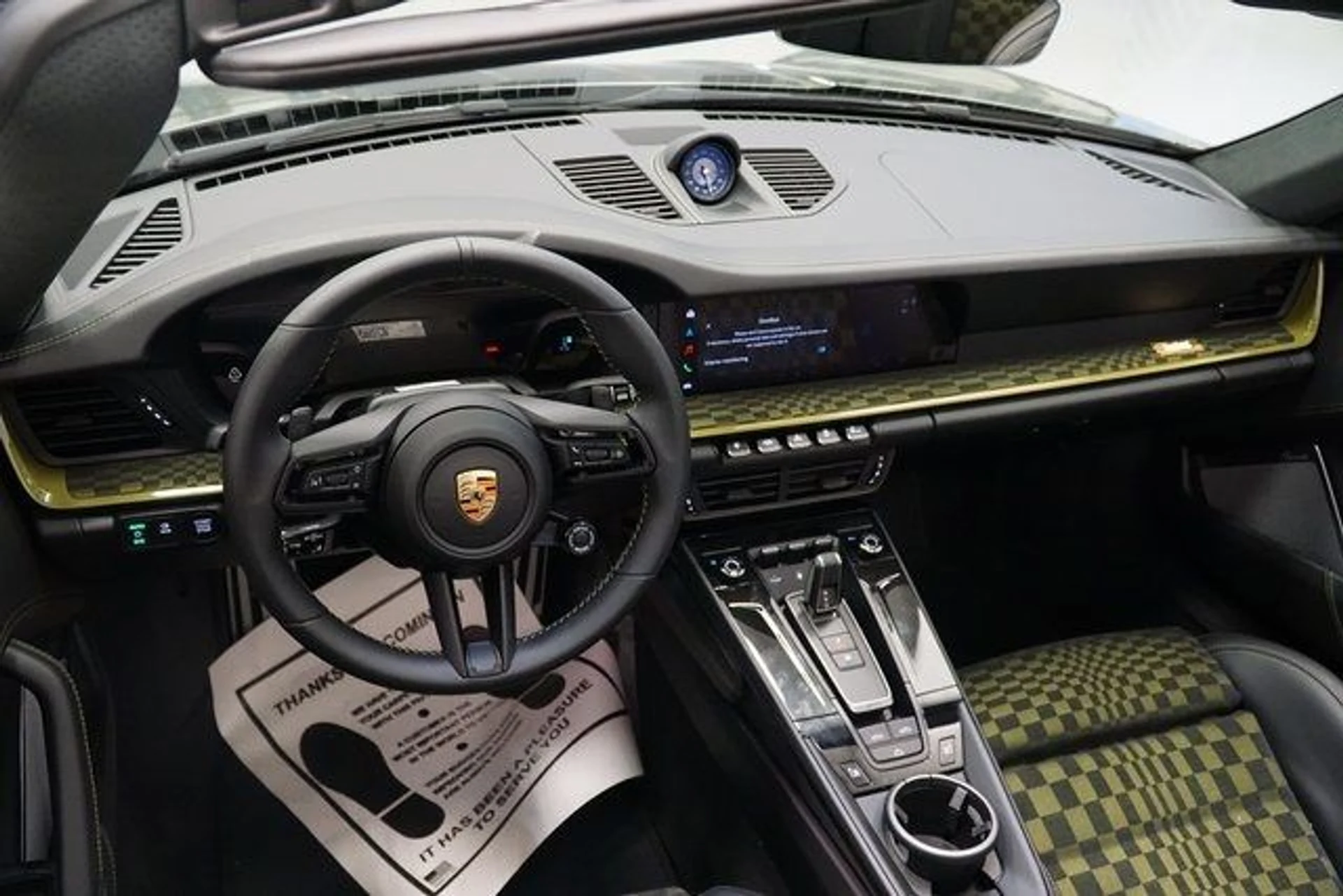 mph016_120890416_b47d0f231f1de6d9769138fffe6a6f5a_d685a6fb0f