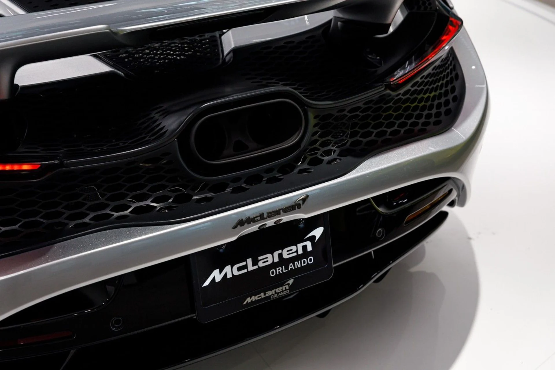 mph016_1225661233_629_p17_l_1c49061da0