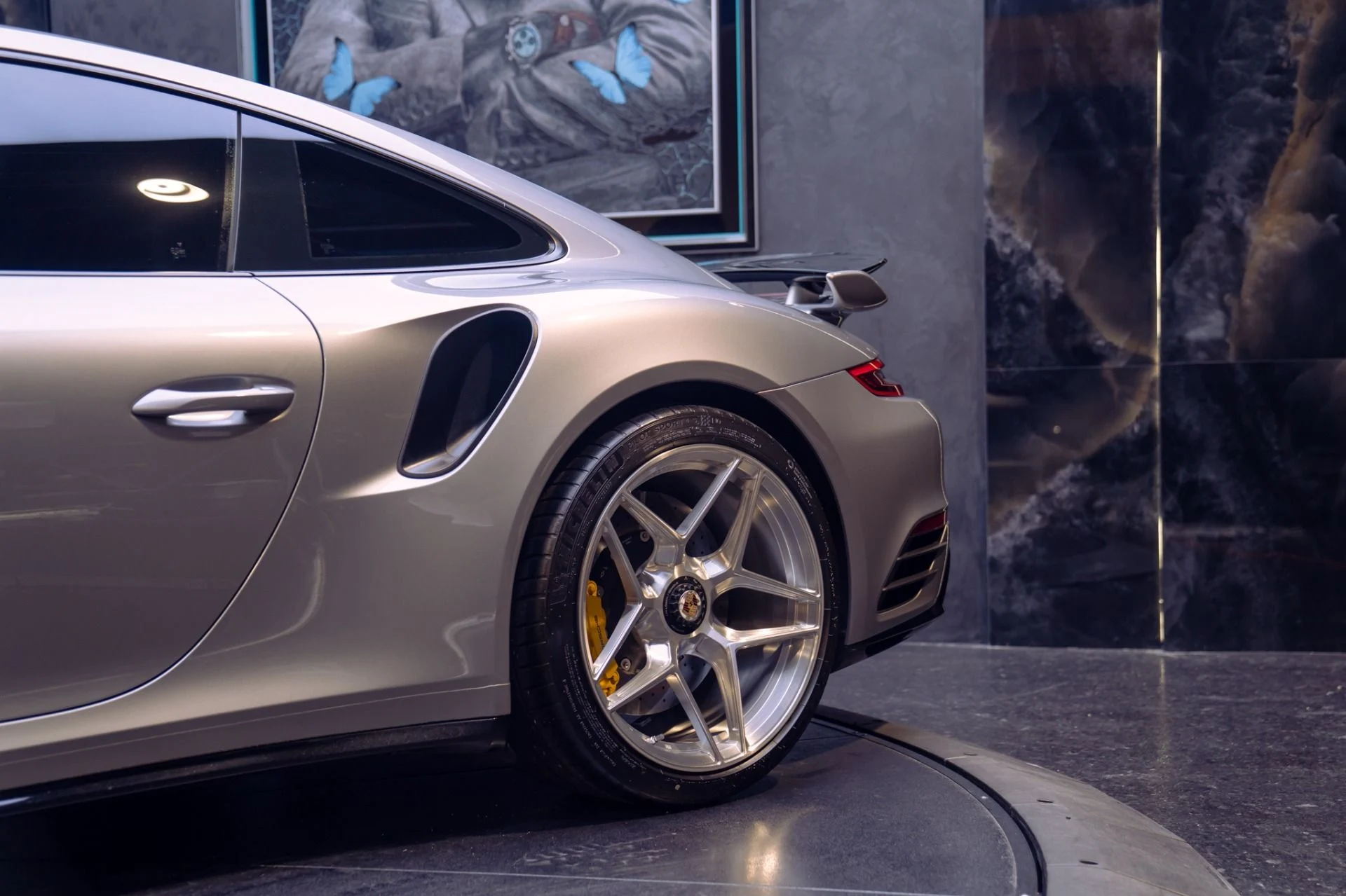 mph016_1225728408_Used_2019_Porsche_911_Turbo_S_Forged_Center_Lock_Wheels_1790030302_9e23ec4914