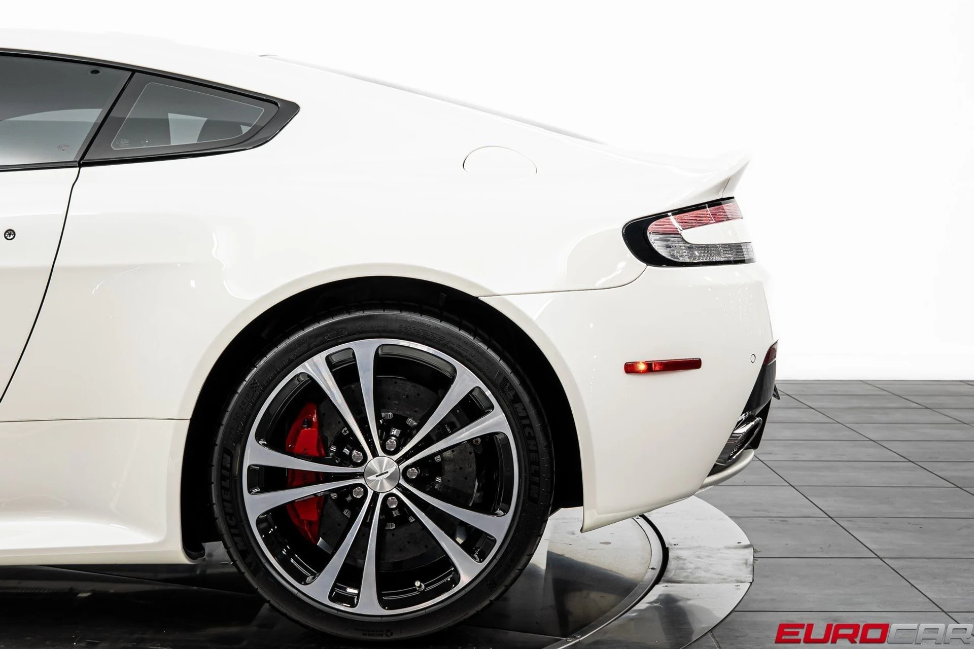 mph016_1228909659_image_17_054a550f1c