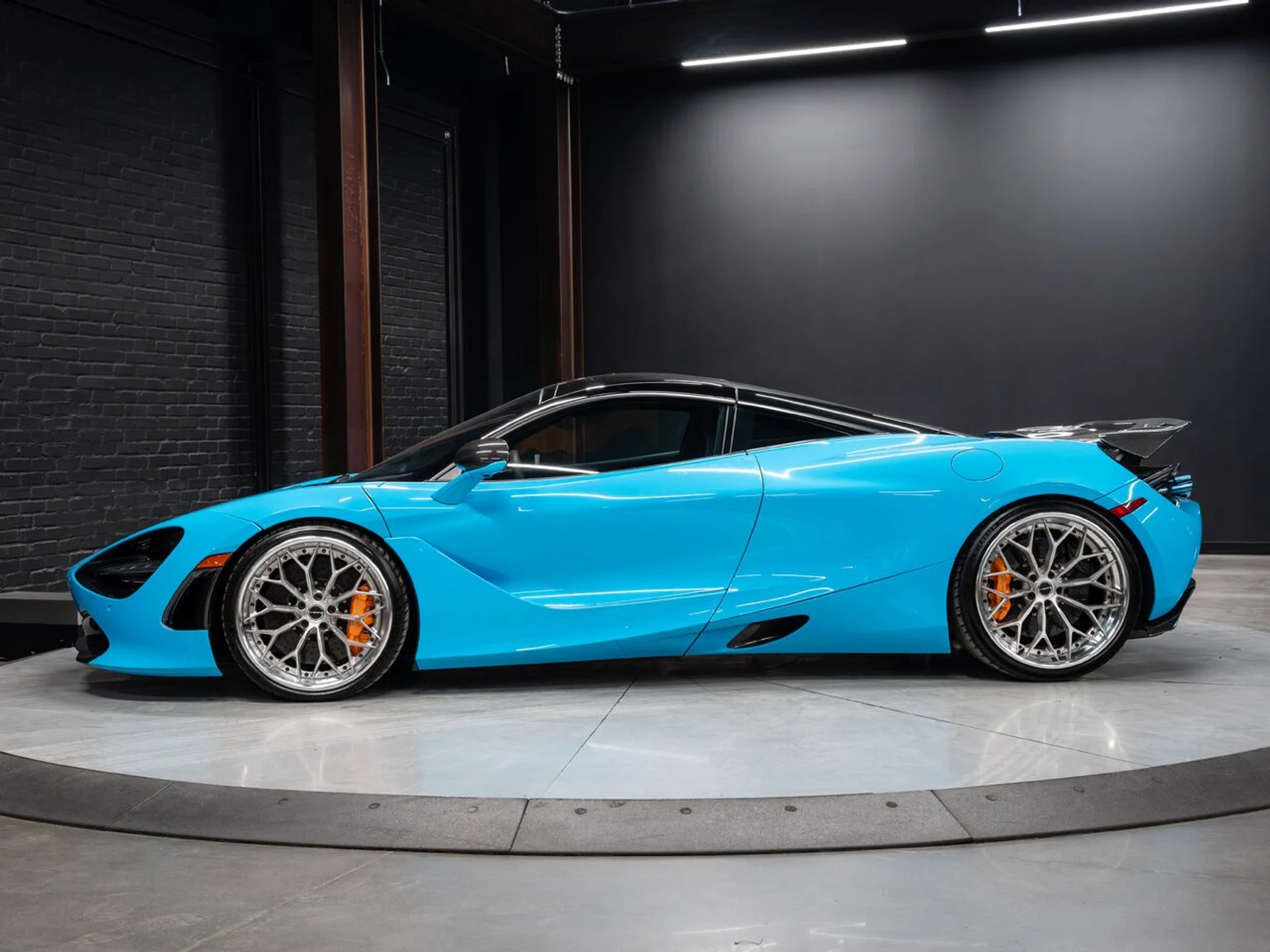 mph016_1231203492_mclaren_720s_2018_2348be7072