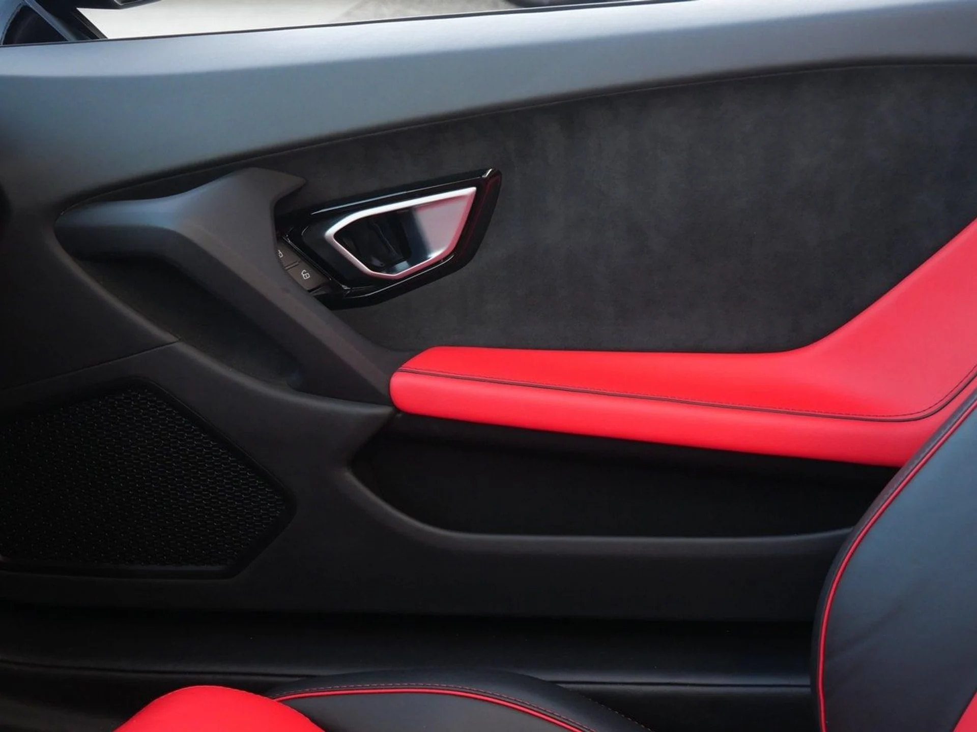 mph016_1231415842_24c0b5a88dce9fe55479806c7334bafbx_5d9f613b03