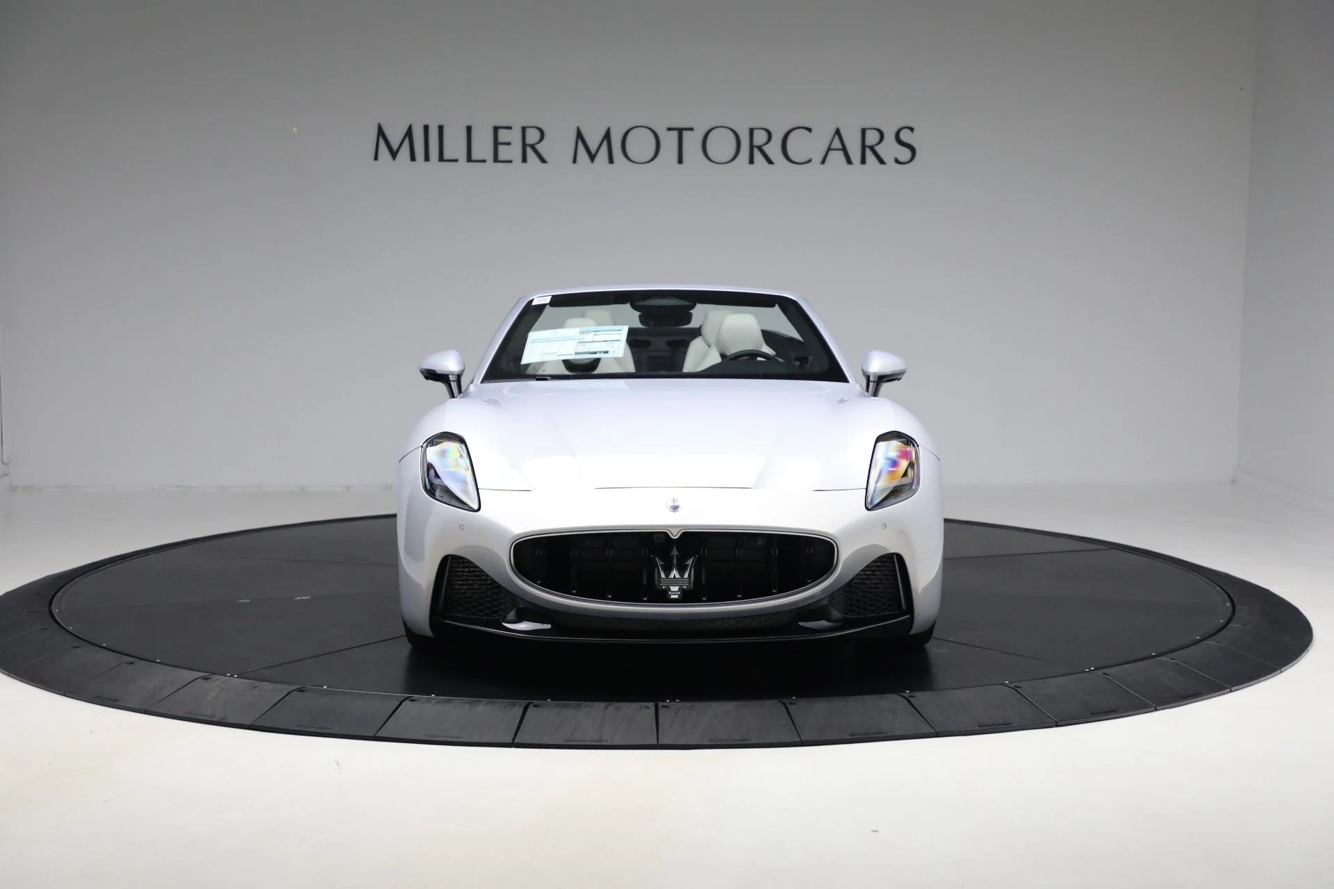 mph016_1234250862_New_2026_Maserati_Gran_Cabrio_Modena_1760557805_dd5a4cc601