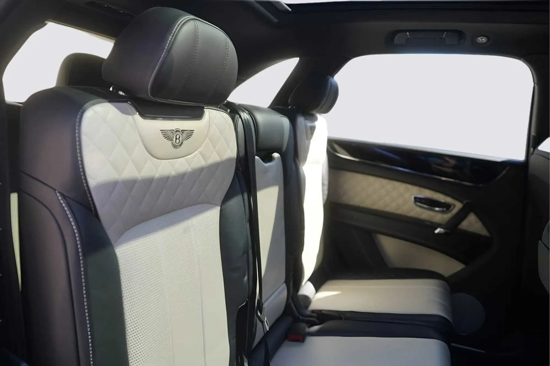 mph016_1240250291_7ef0941af99e8763285f0e6e4235a521x_e69a5be538