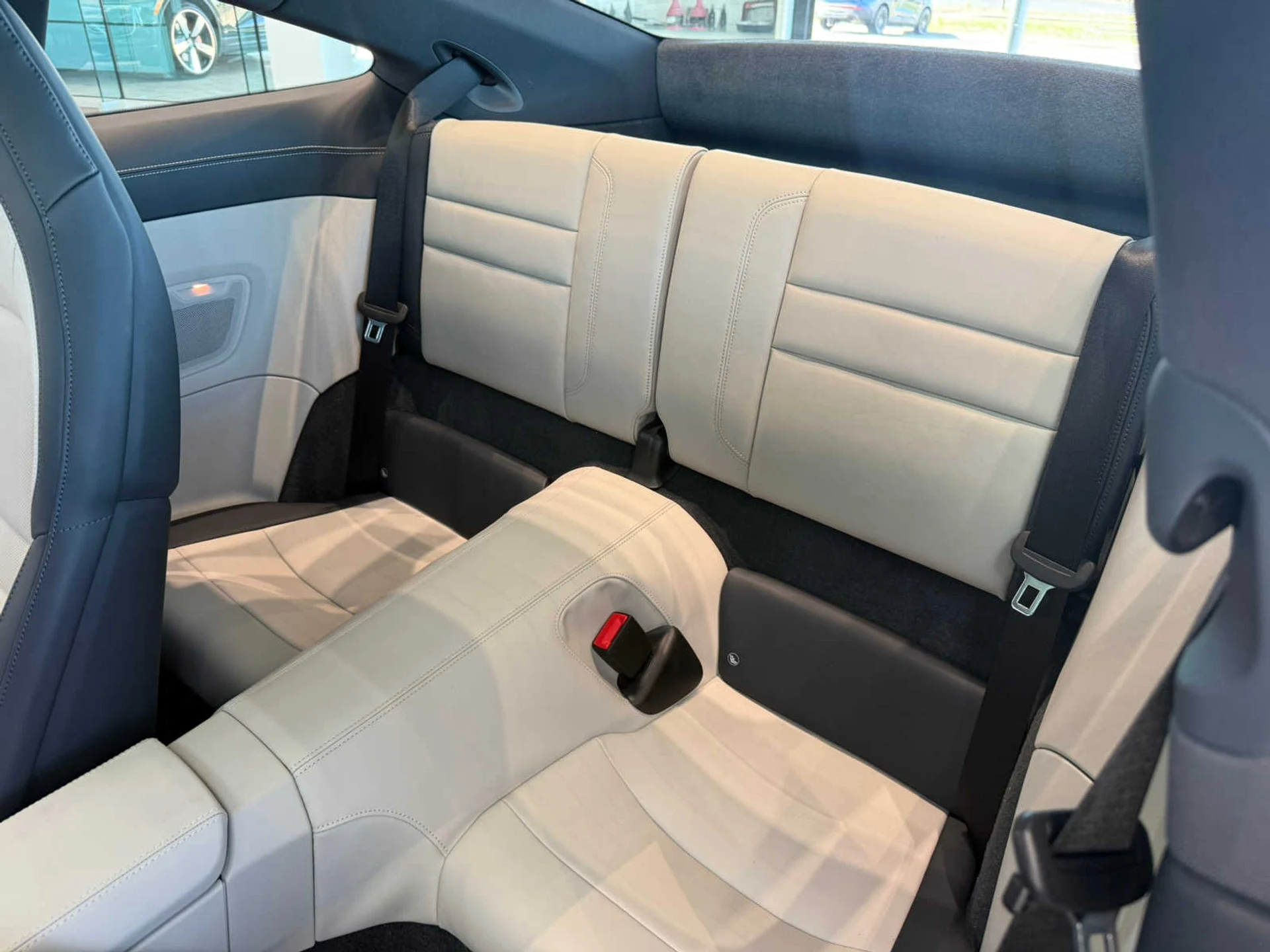 mph016_1241684431_f2e039883304553f157b506409e43158x_8a808f6d83