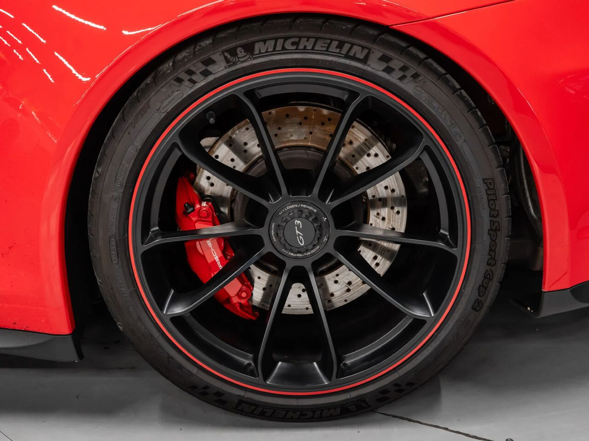 mph016_1247243692_porsche_911_2018_7f4b6d1323