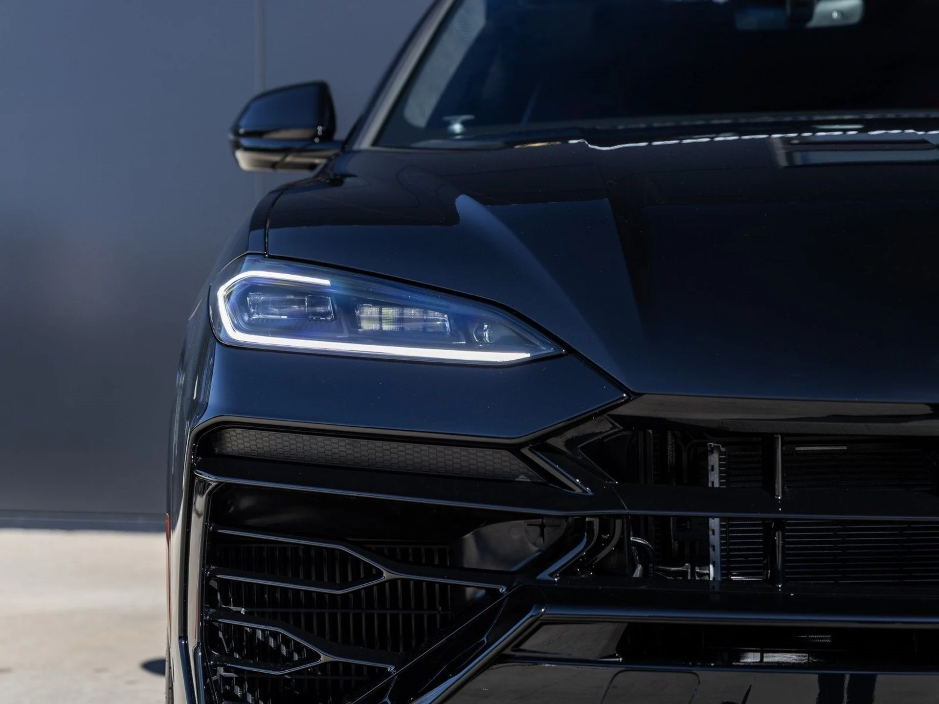 mph016_125584874_17_6e087684ba