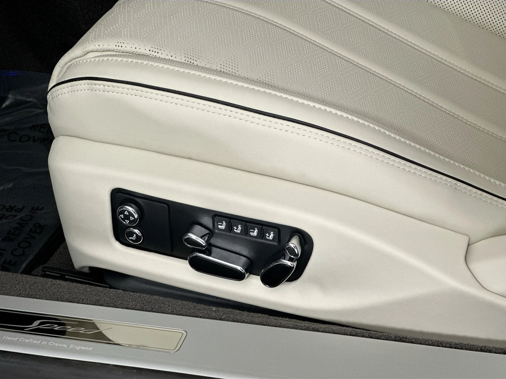 mph016_1261636865_17_b5a3c6344d