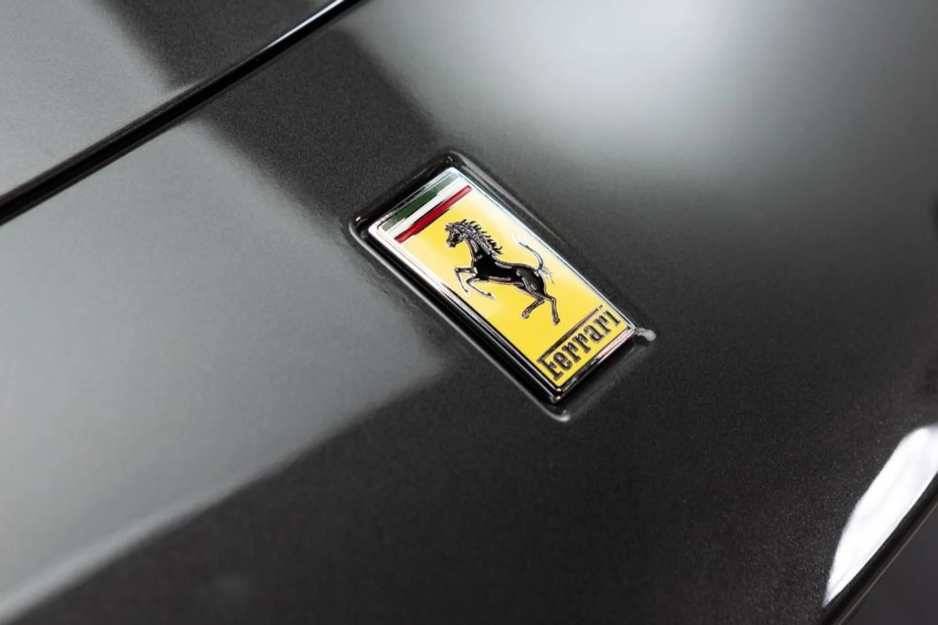 mph016_1262262235_Used_2024_Ferrari_Roma_b08418afee