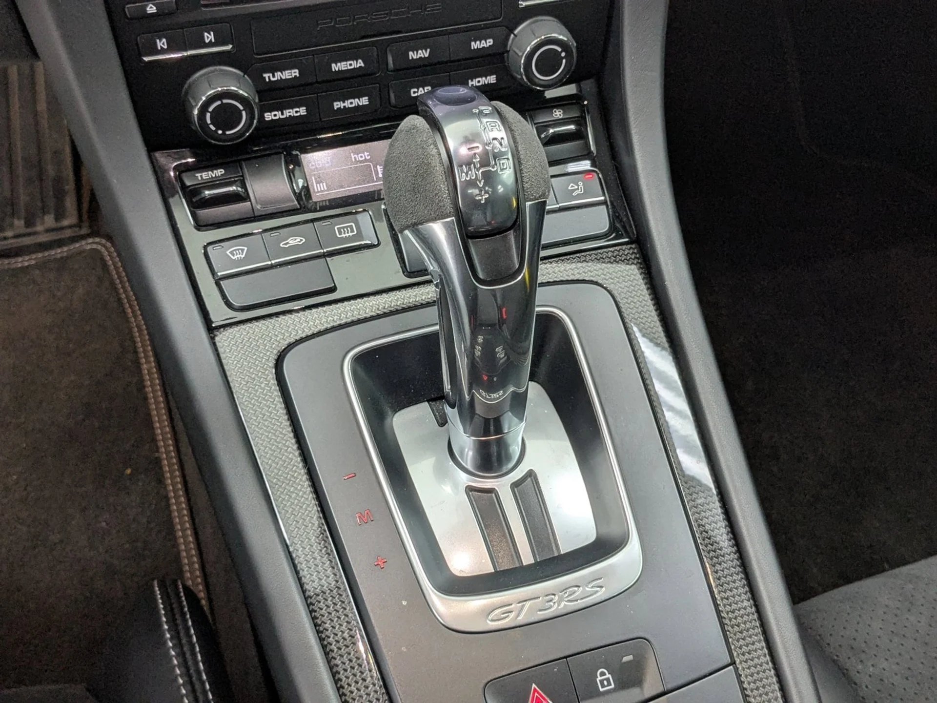 mph016_1263810039_ffc0484824684d25ce407889f3f0d930x_06275578d9