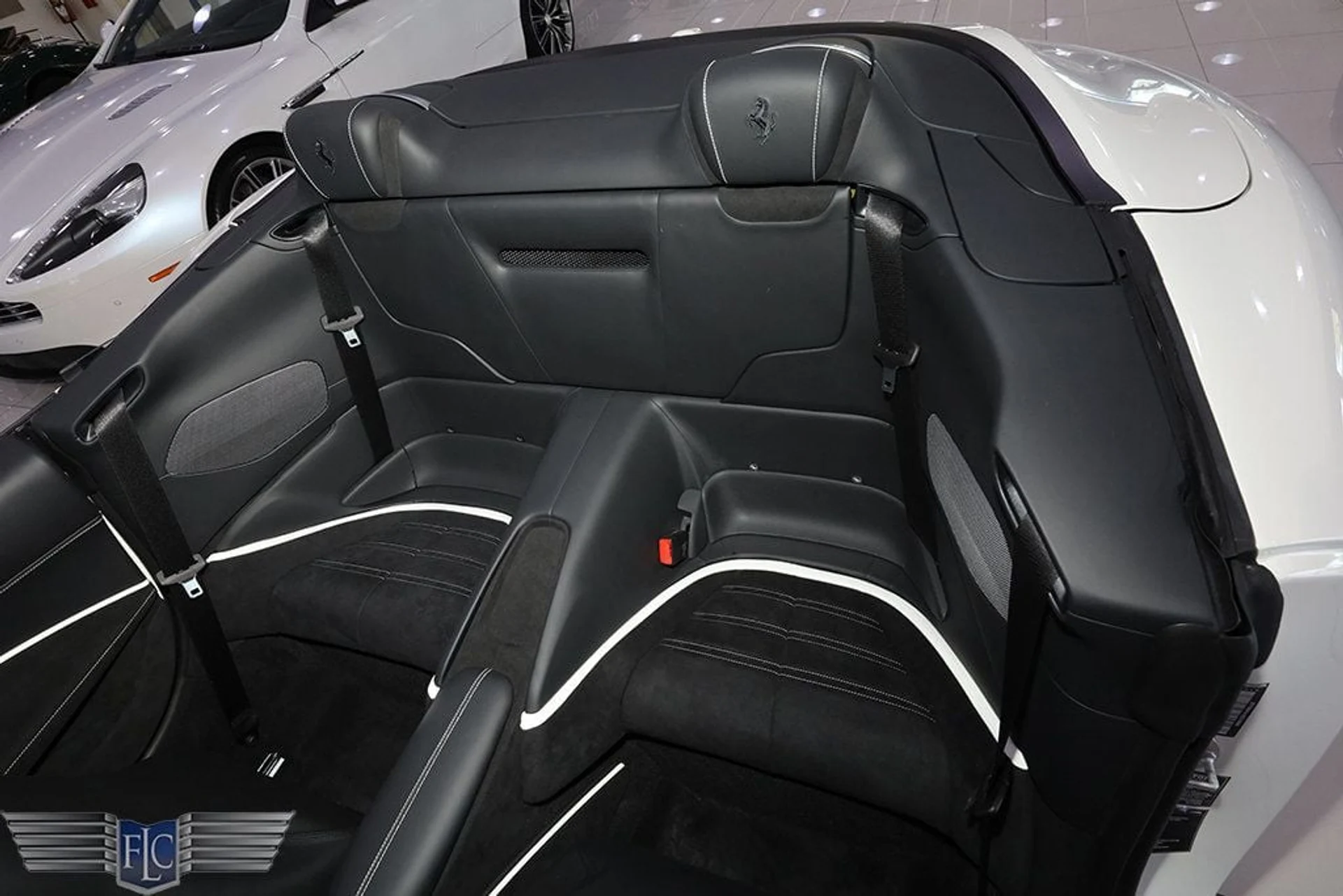 mph016_1264515902_used_2025_ferrari_roma_spider_convertible_6305_22870427_17_1024_c823677633