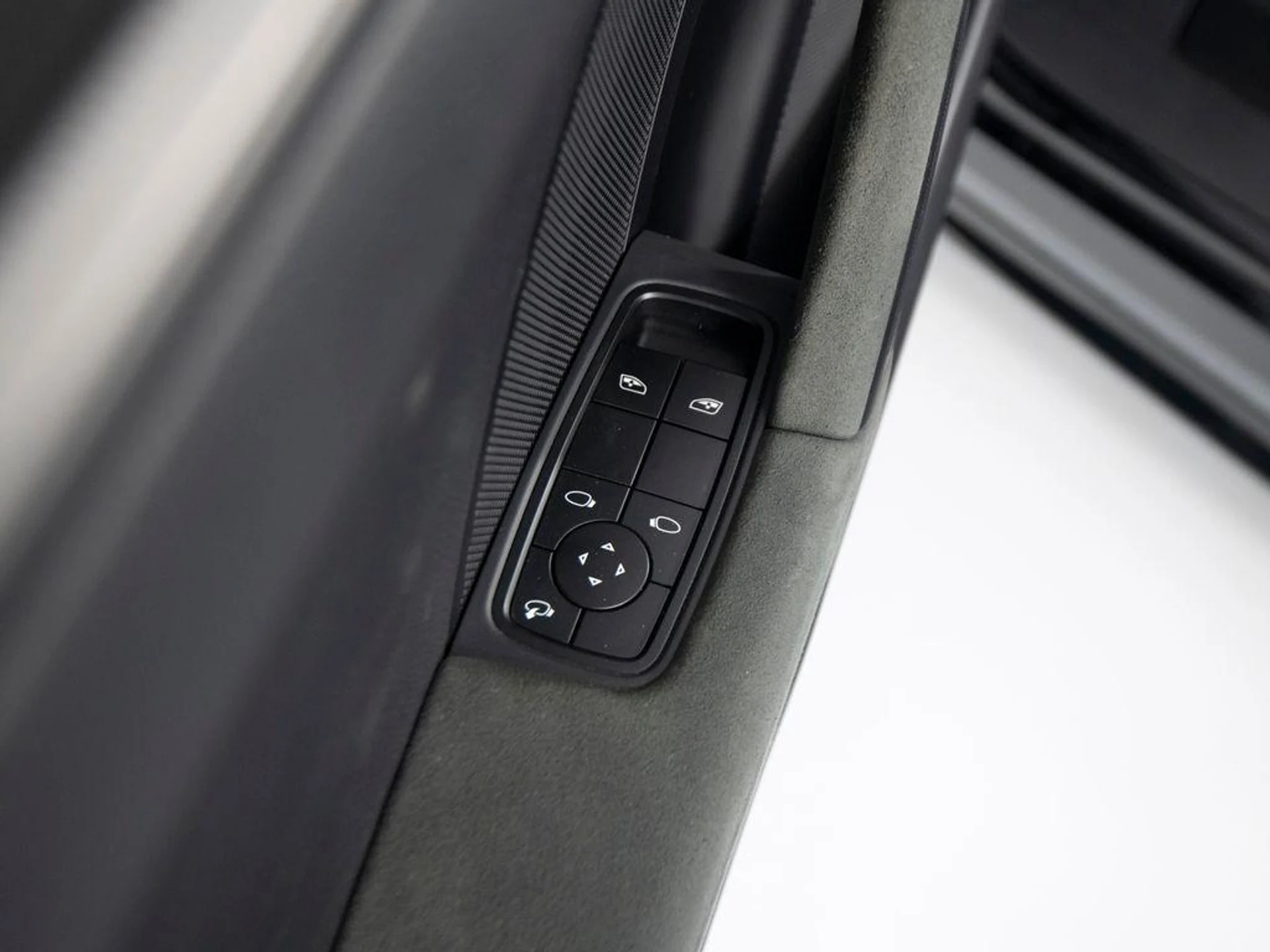 mph016_1271556615_e_Bs_O_Vd_Rib7_Wg_DP_7_C_Tr_WPOO_6_Tj_Qc_e014963b6a