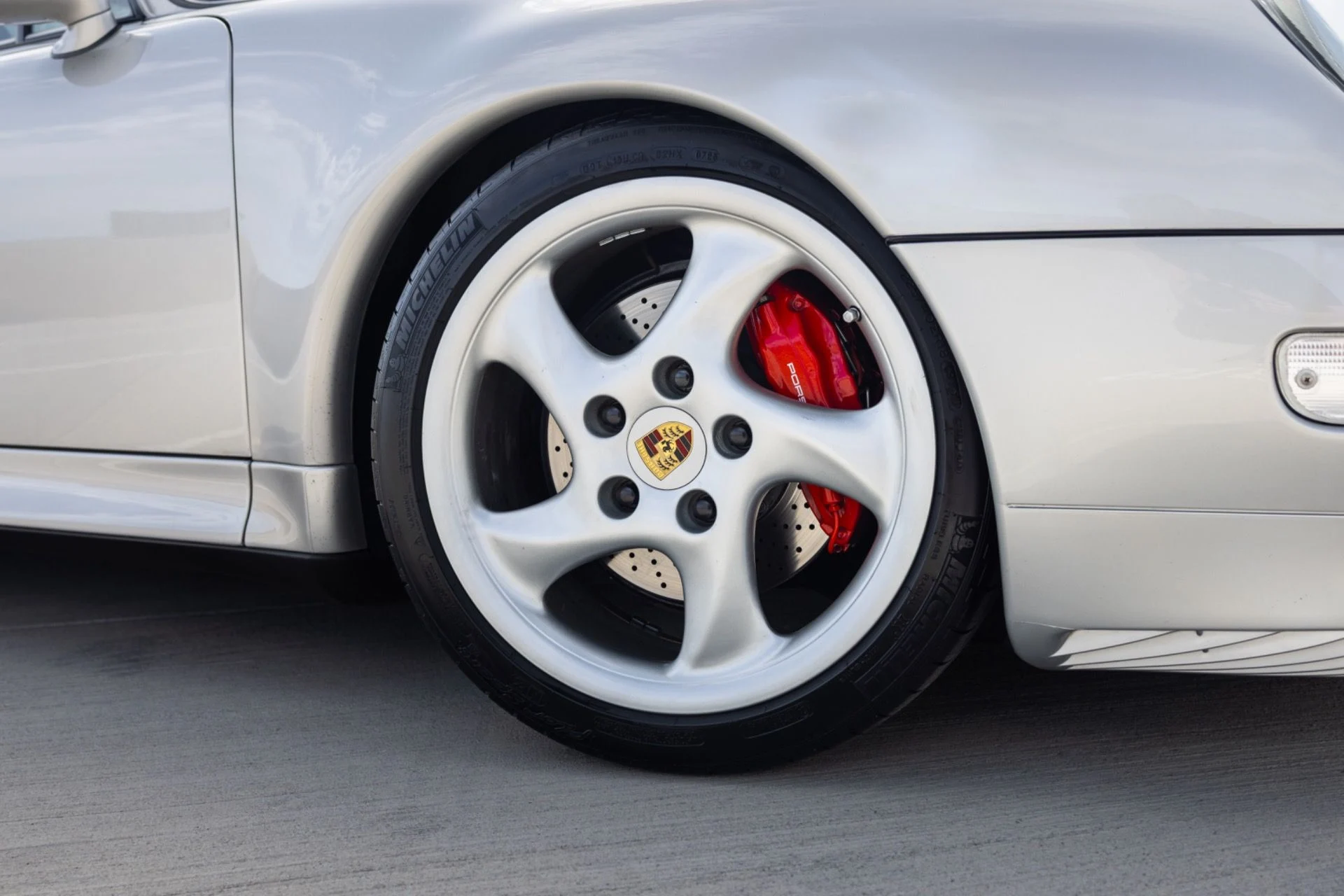 mph016_1284003471_Used_1997_Porsche_911_Carrera_4_S_1785968822_50a63f8e44