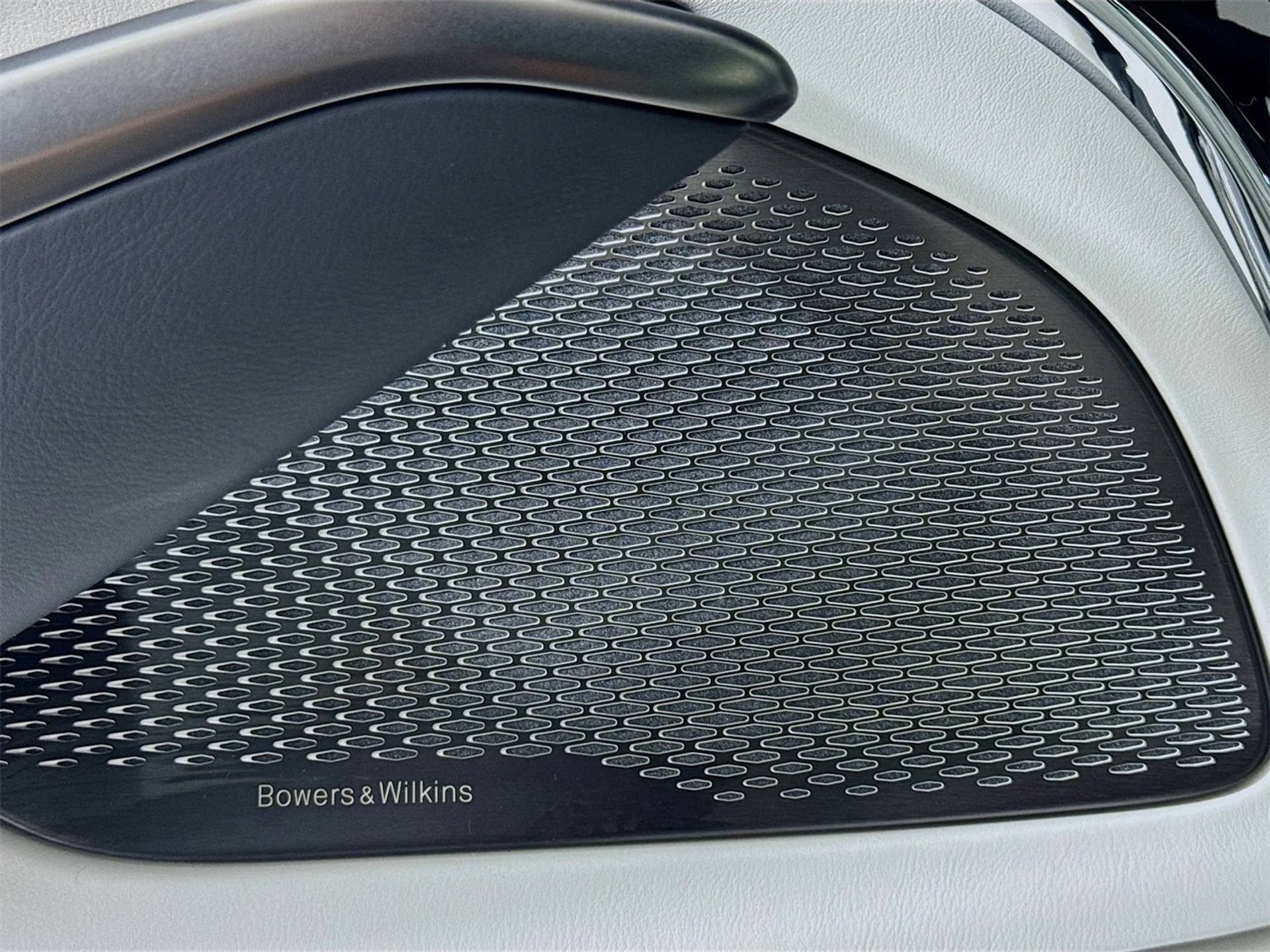 mph016_1284419097_5c3c9a821359eb6291bcb7f2acc458efx_87f4bff3a5