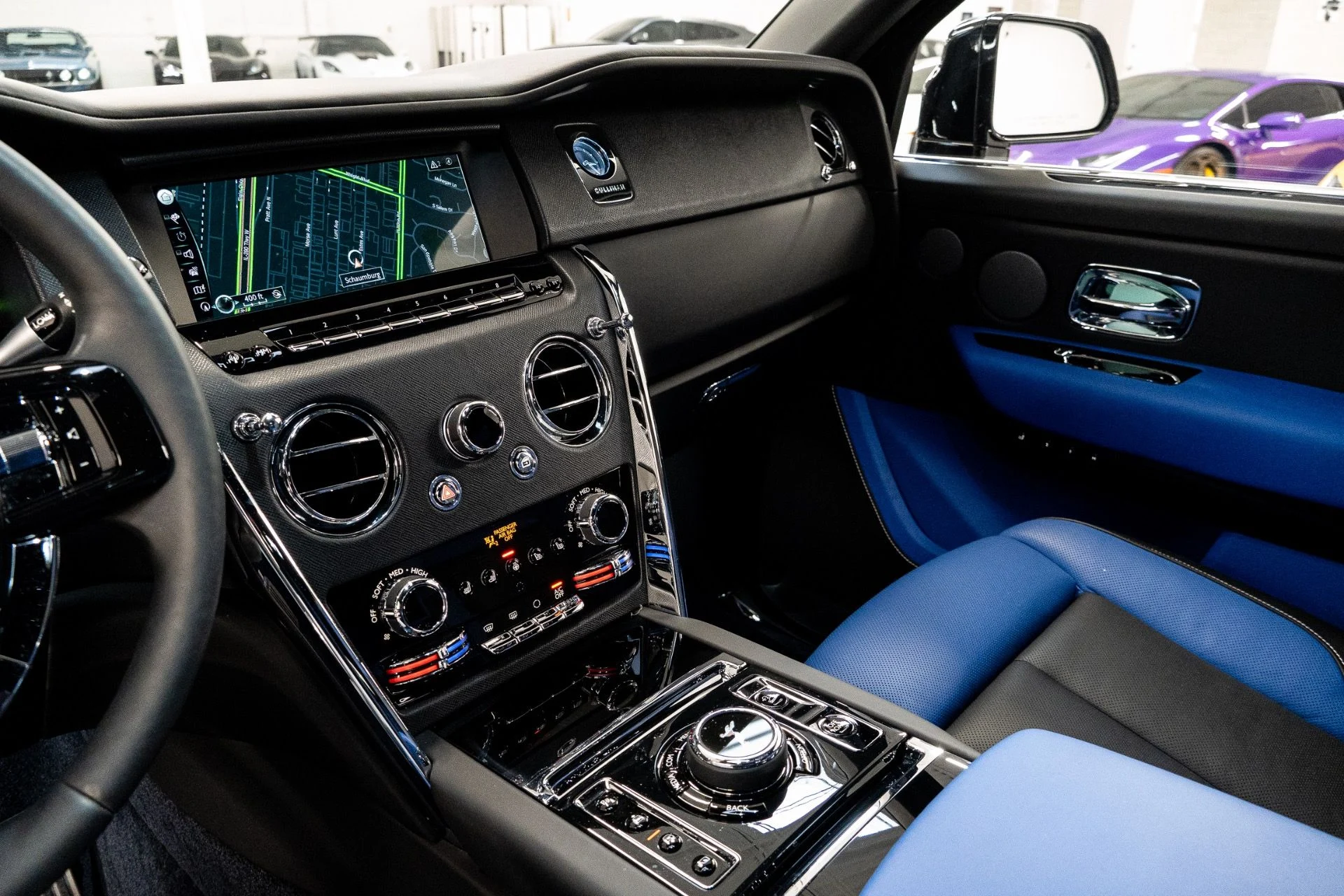 mph016_1288401508_Used_2022_Rolls_Royce_Cullinan_1772571310_0271472797