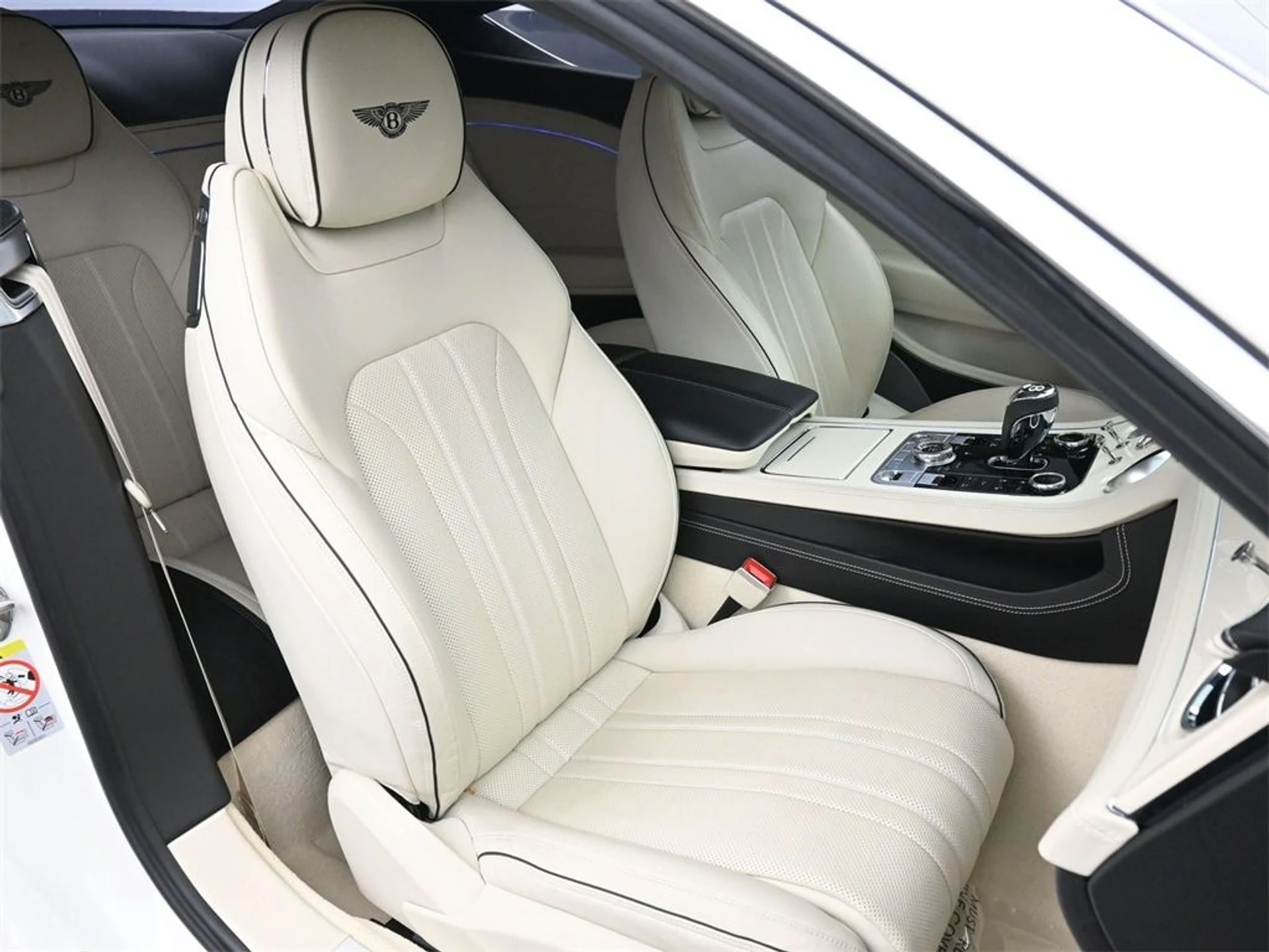 mph016_12886869_a71e66d4d47f7d5bd03a557337be13a2x_535448d5c0