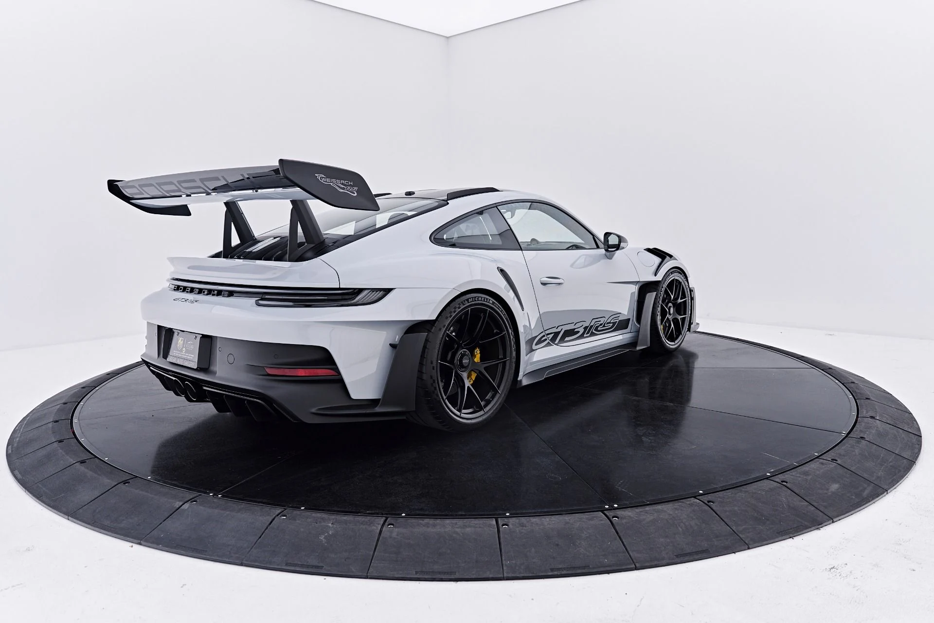 mph016_1294038517_Used_2025_Porsche_911_GT_3_RS_1790364106_f22987cbfc