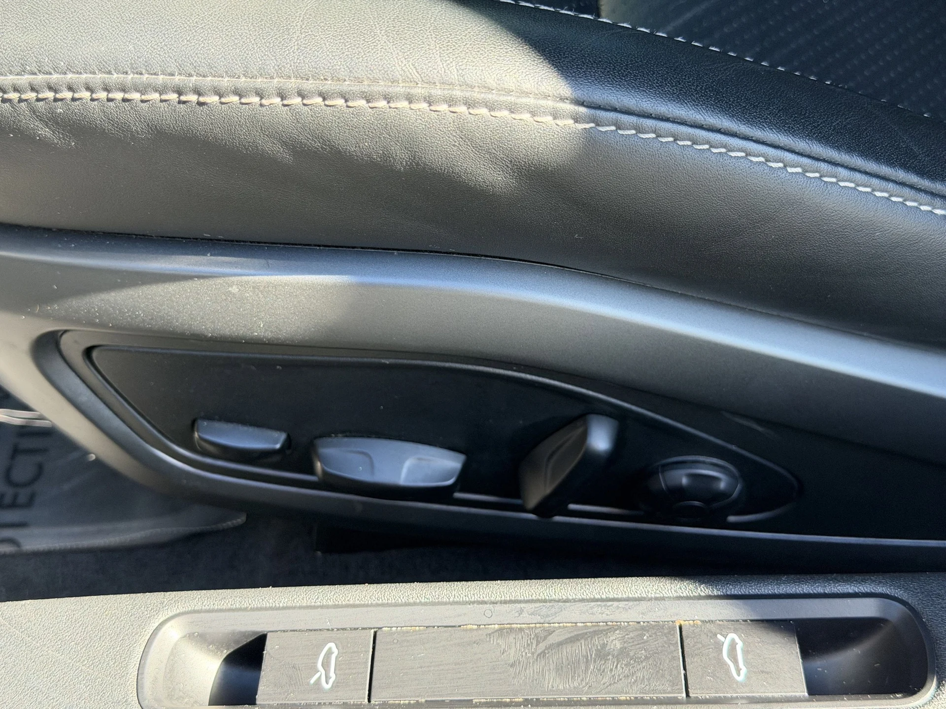 mph016_1296306754_0cb766823feb53b0f22971de7d1eb185x_bf919c9819