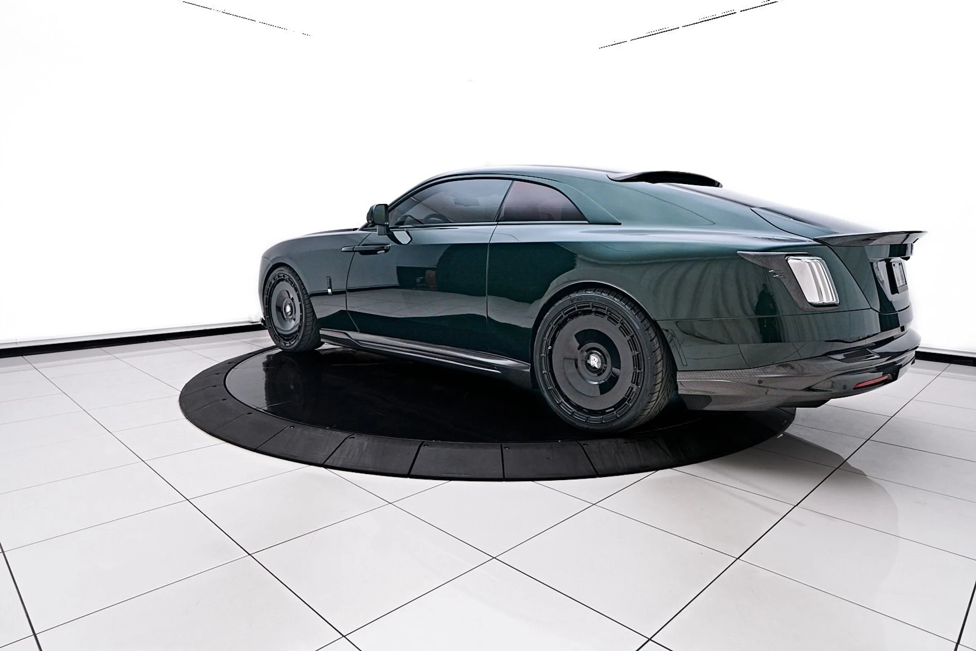mph016_1299179169_Used_2024_Rolls_Royce_Spectre_1741399260_add0c01a4c
