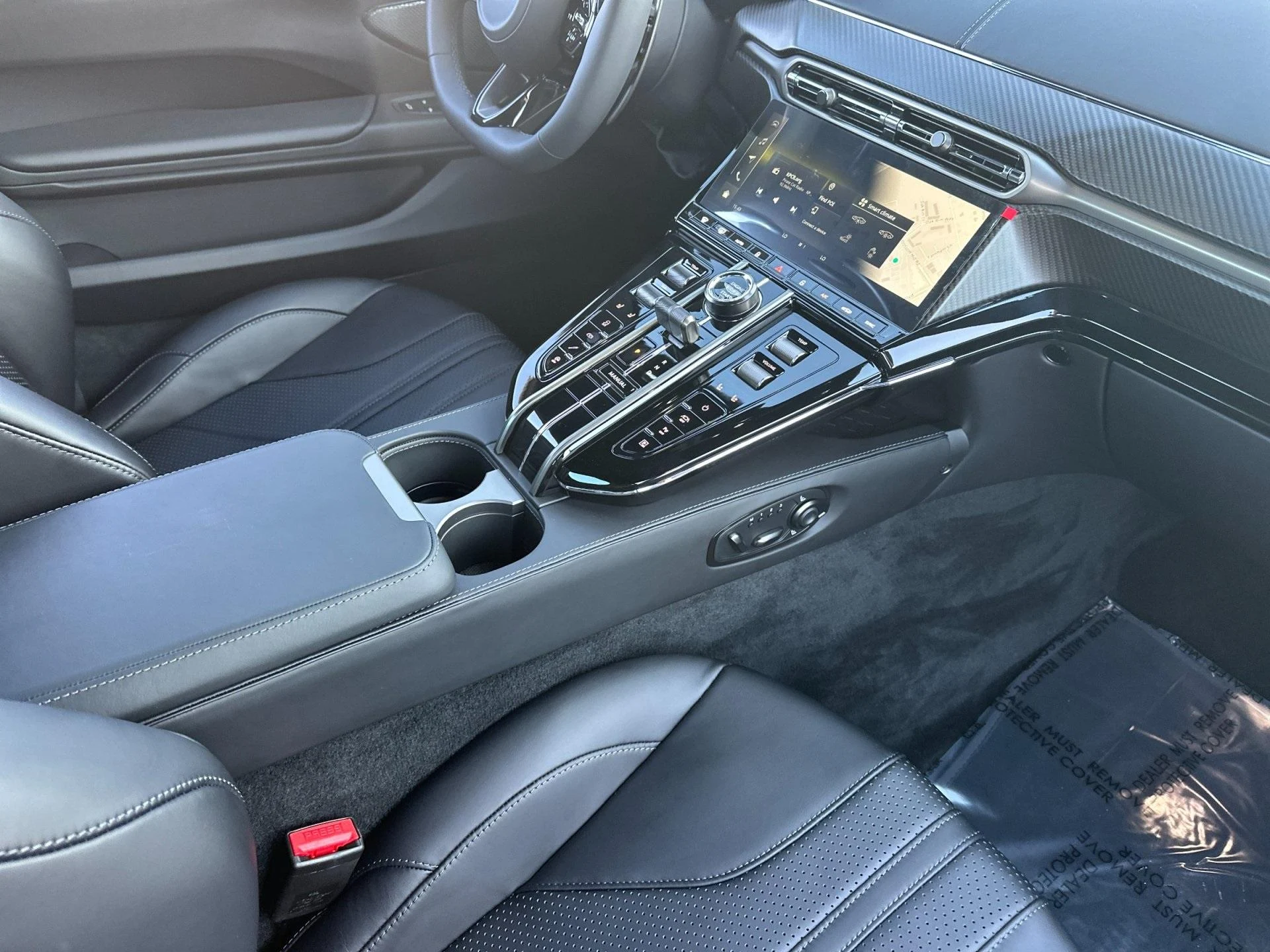 mph016_1301125208_New_2026_Aston_Martin_Vantage_Coupe_1764169806_57eaab1fa2