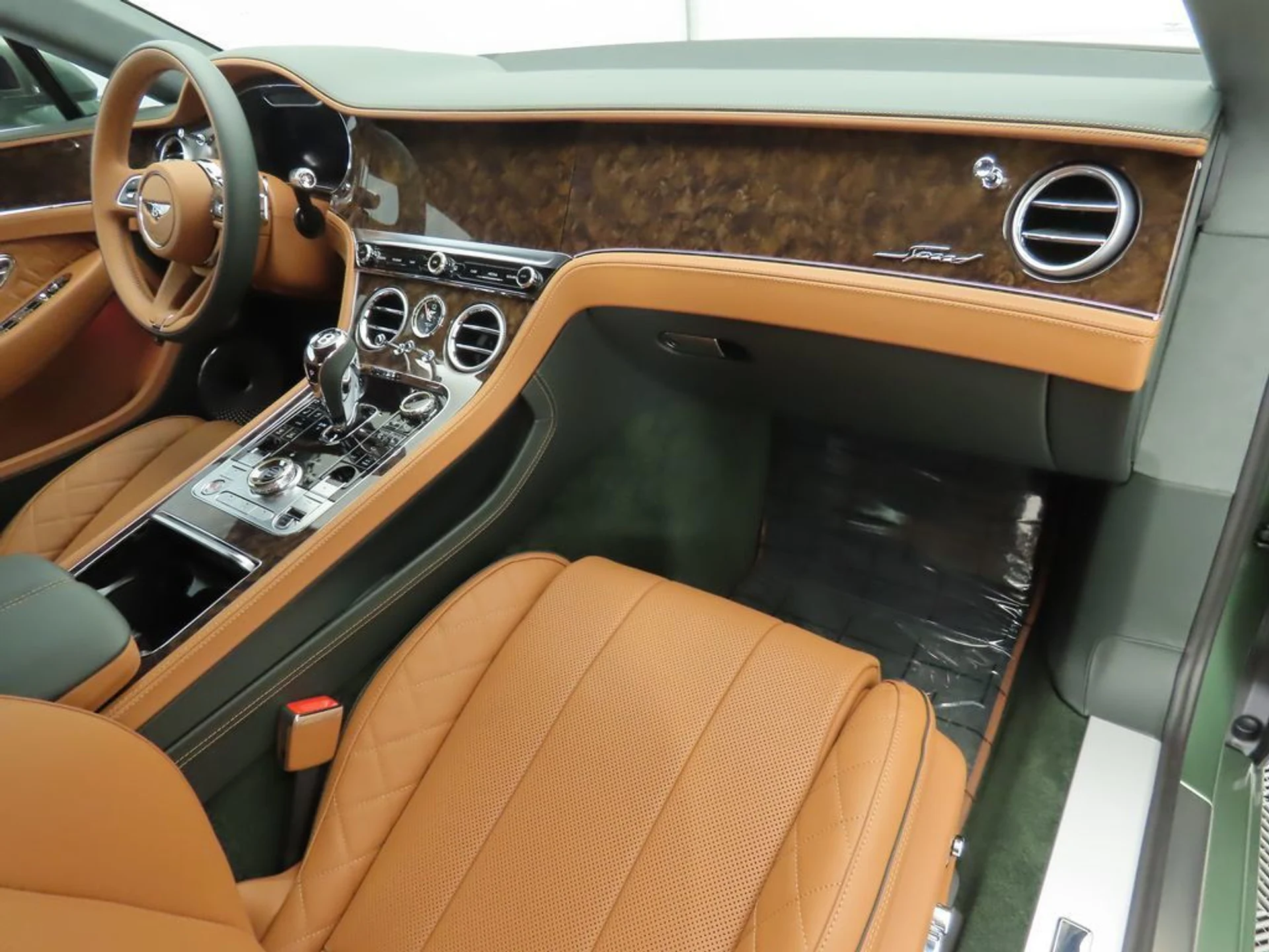 mph016_1301896326_used_2024_bentley_continental_gtspeedcoupe_8119_22512898_17_1024_43e6ecd34e