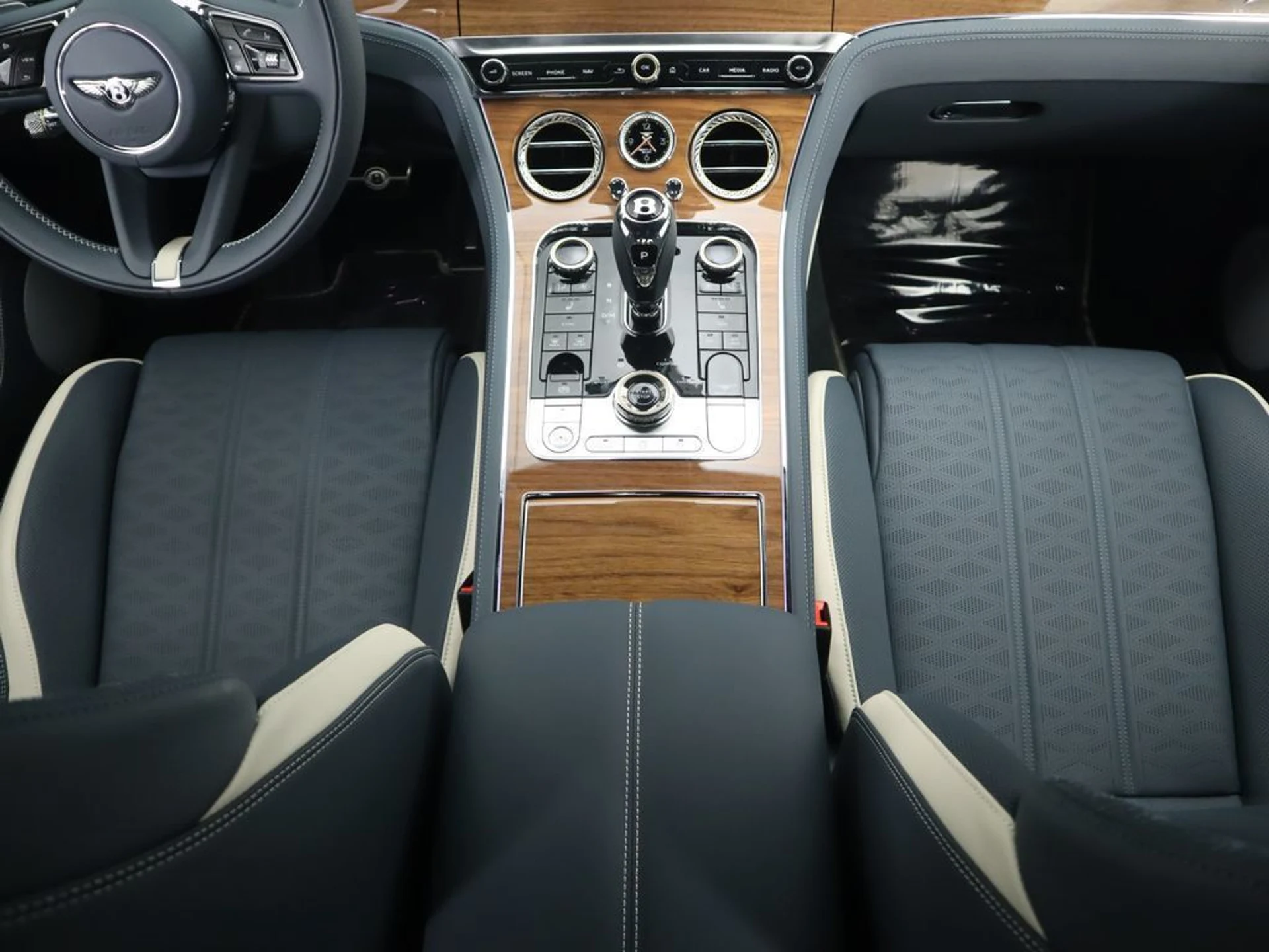 mph016_1315128337_new_2026_bentley_continental_gt_8119_22975586_17_1024_81b7edb3ae