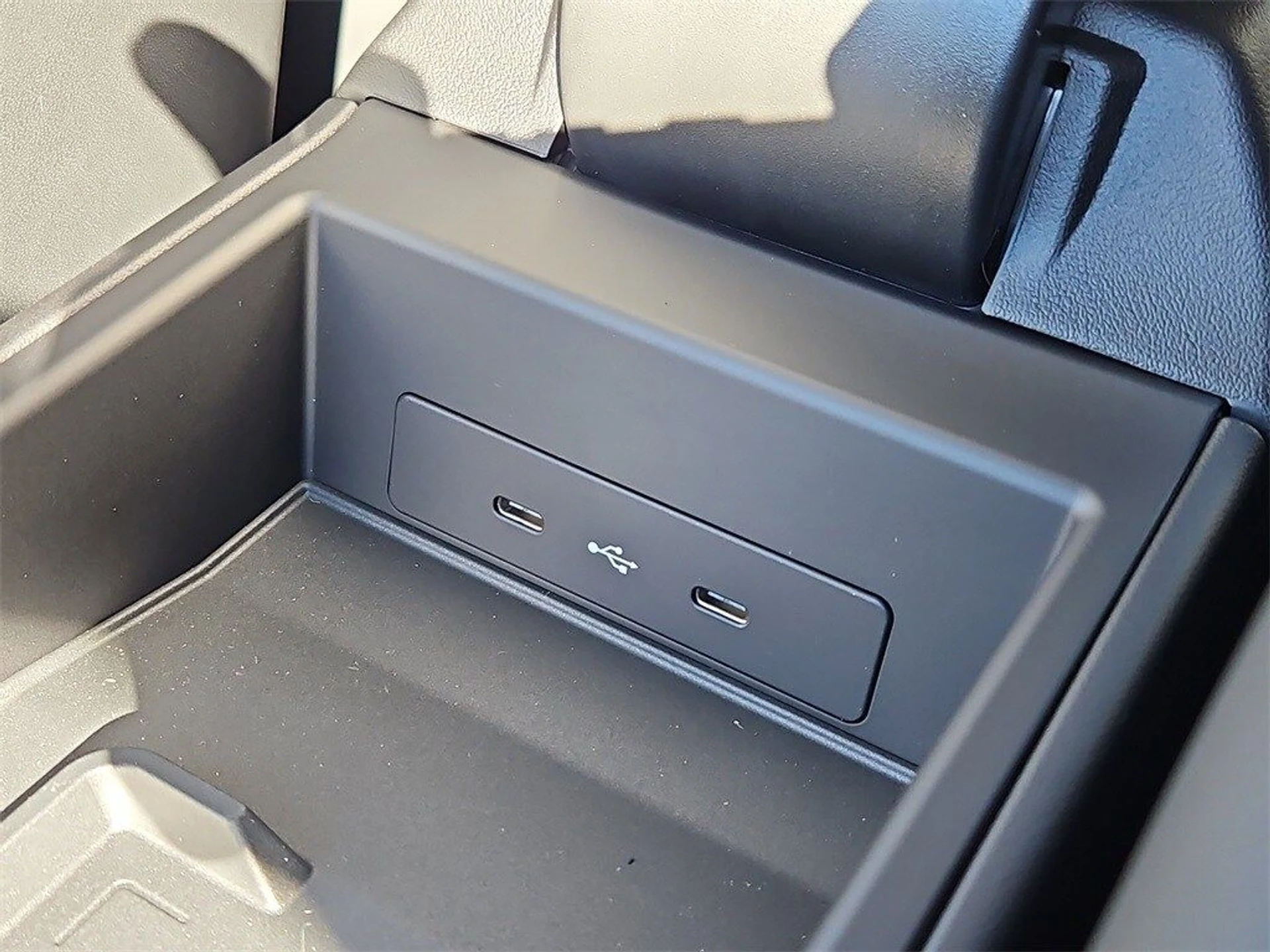 mph016_1316540030_3bbf4f8ac927e7b6310d94f203e94dffx_73083c0522