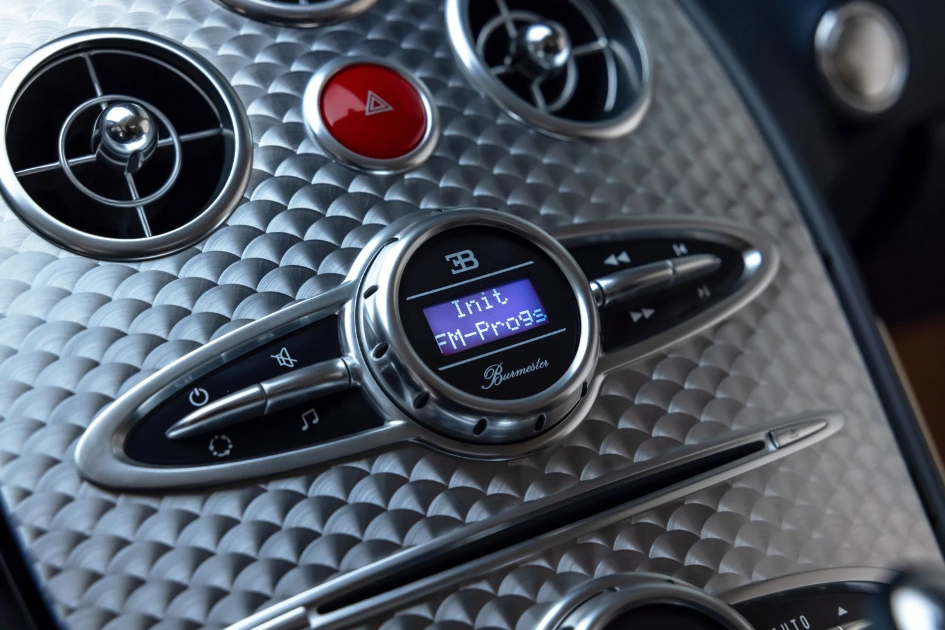 mph016_1324206528_13249_p17_l_ef48623b2e