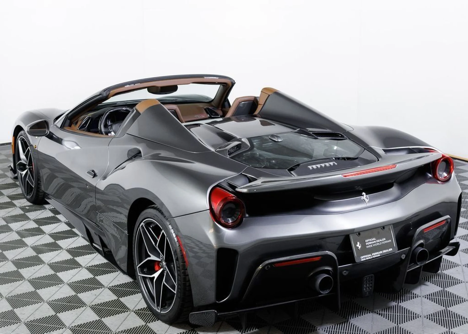 mph016_132438948_6d7adb52e7271d949cfe96457126e48c_8eb756f330