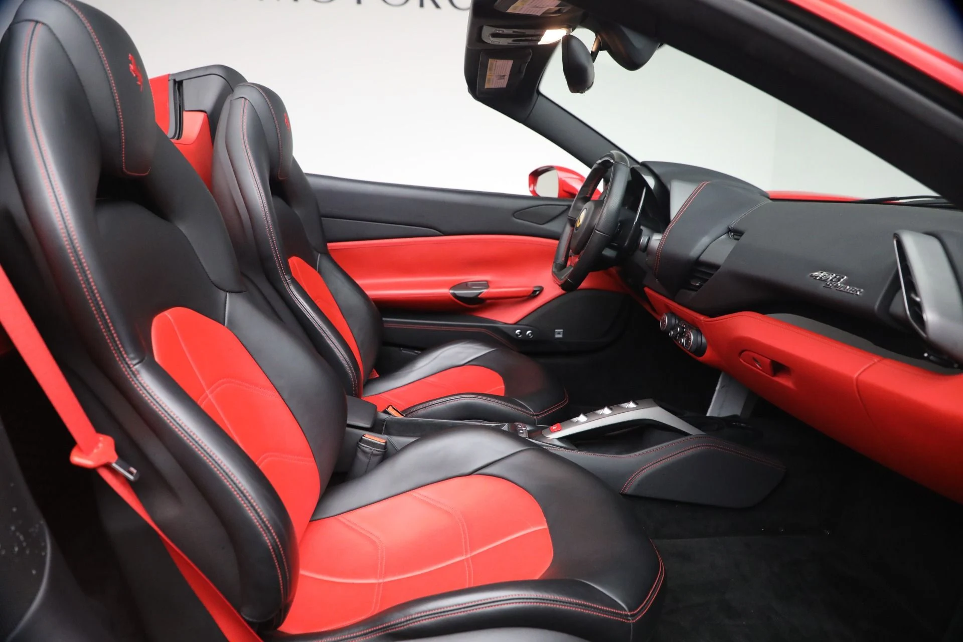 mph016_1327681979_Used_2019_Ferrari_488_Spider_1792598381_14c5fb583d