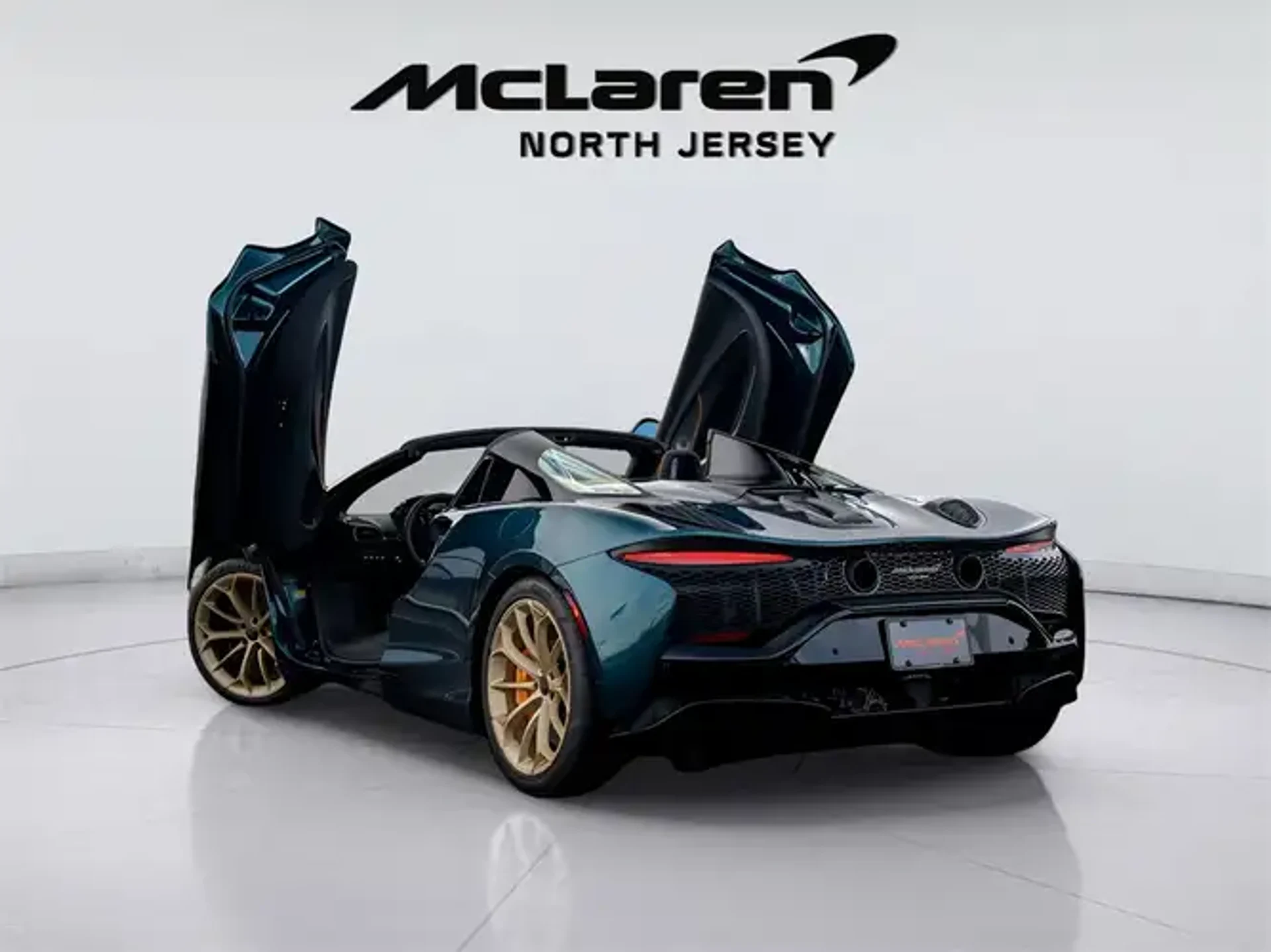 mph016_1327710010_0lf29_OOO_4_CCW_Tca_A_med_d0fe31d57c