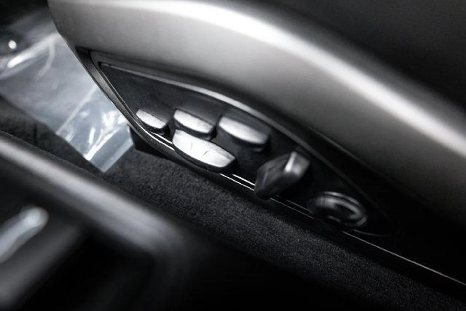 mph016_1329840579_585s09l_B8_Mm_K_ka03m57x_Vr_J_Eg_I_03dab7f377