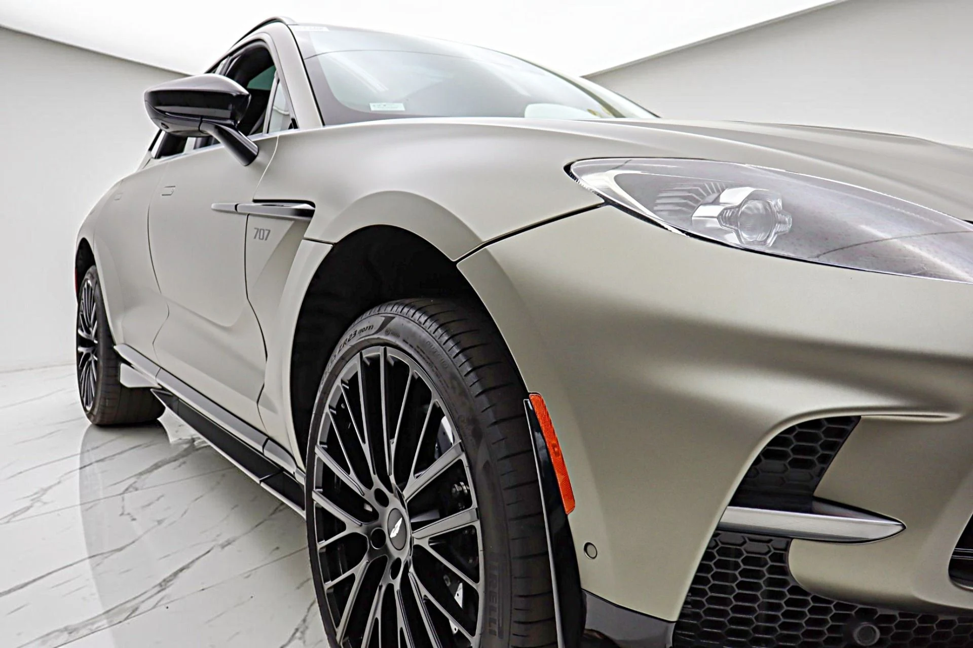 mph016_133706536_Used_2023_Aston_Martin_DBX_707_7dc6ad5091