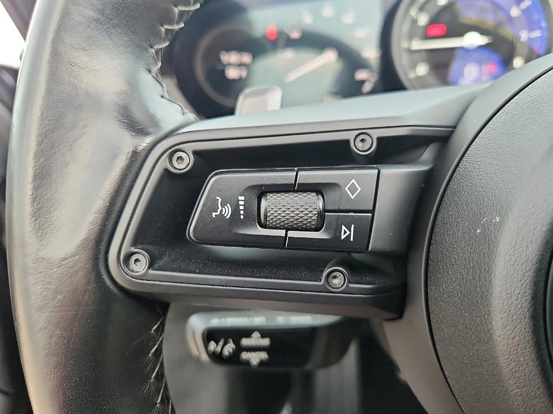 mph016_1343987670_AI_Prbn3yr_Nmtb_A_Pc_XURCO_8j_VY_Lg_796ccc746c