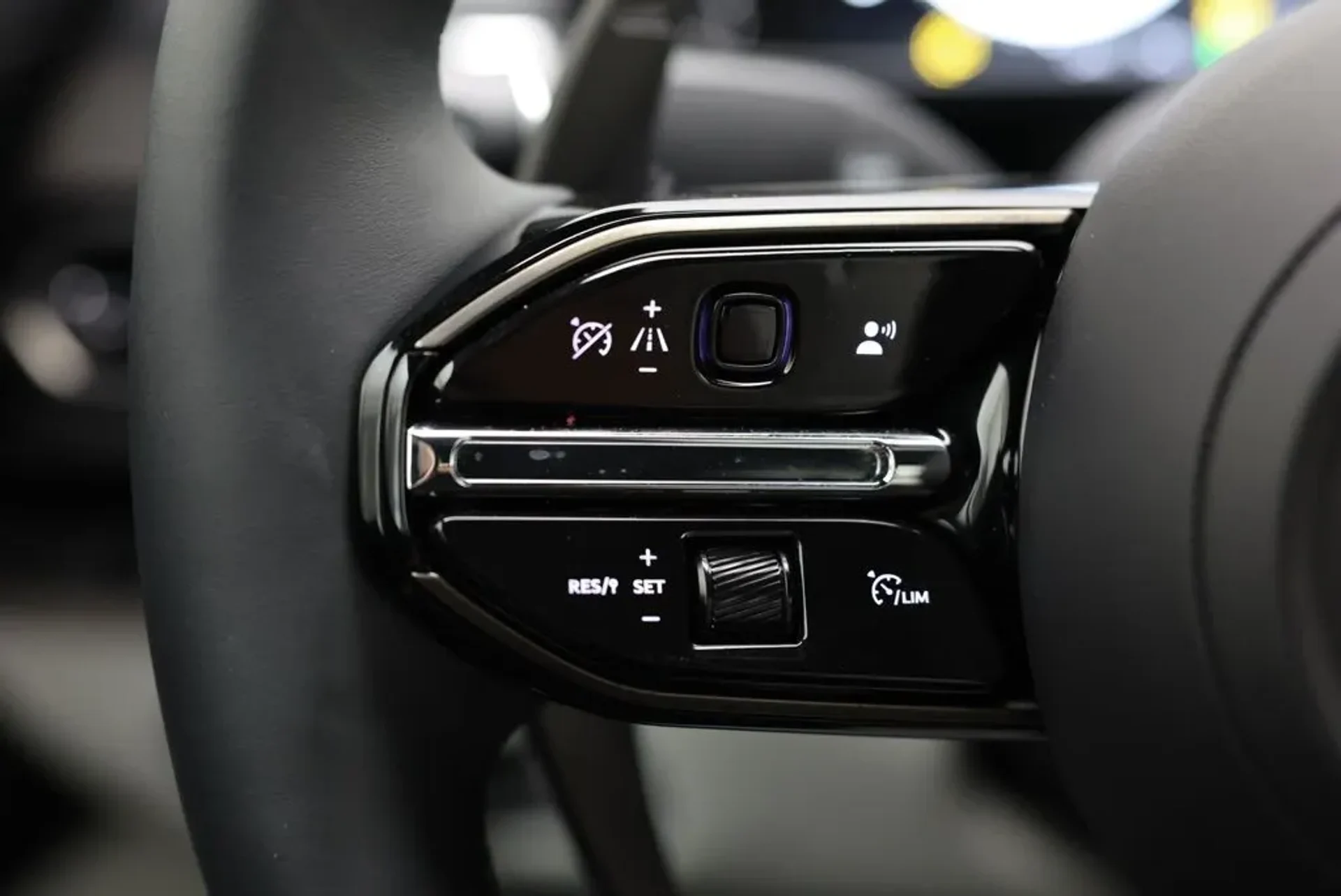 mph016_1345961512_fy8jy6xynqjzglnlglbb1ddska09_9fda419e30