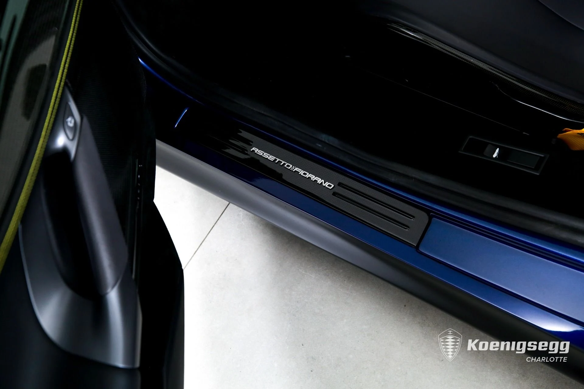 mph016_1348522203_Used_2022_Ferrari_SF_90_Spider_1775660040_54ec56d4c7