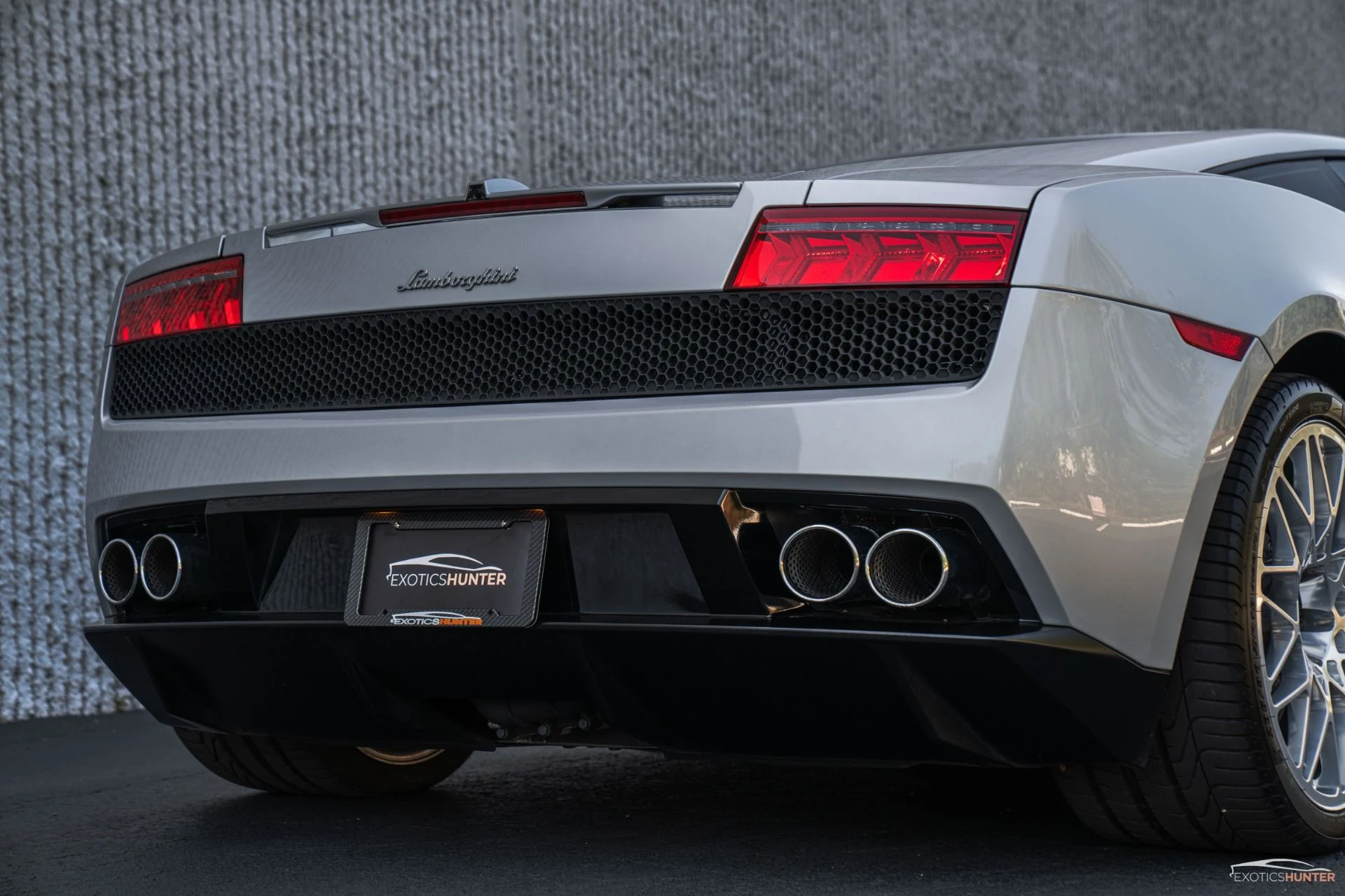mph016_1349952172_Used_2010_Lamborghini_Gallardo_LP_560_4_in_Grigio_Telasso_w_Carbon_Ceramic_Brakes_1745445448_b9ae9a172a