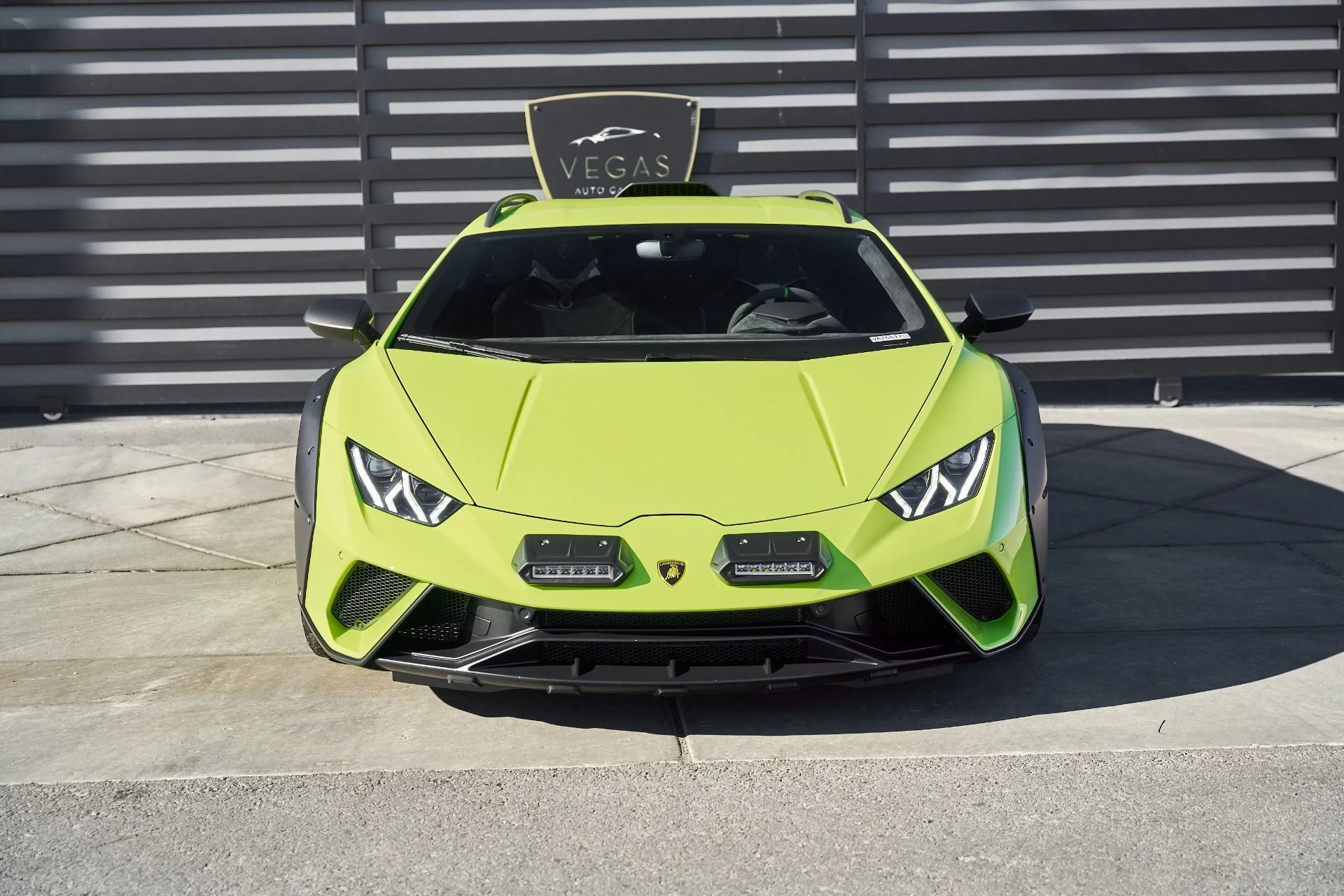 mph016_1350676228_Used_2024_Lamborghini_Huracan_Sterrato_Base_1767062380_7a2d3fea0d