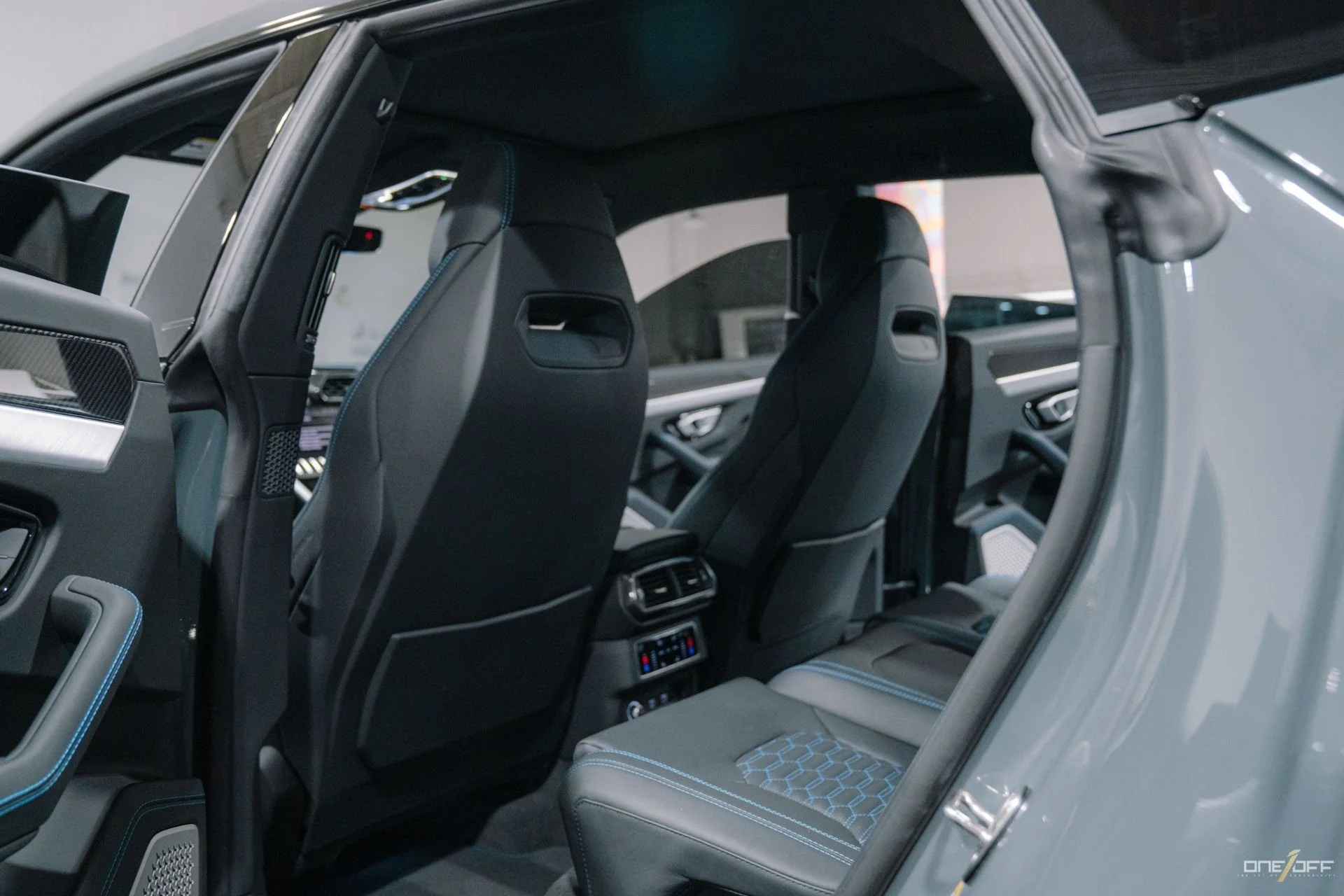 mph016_1356399055_Used_2022_Lamborghini_Urus_306_K_MSRP_ALL_Carbon_Grigio_Telesto_Paint_1752782699_0002e69972
