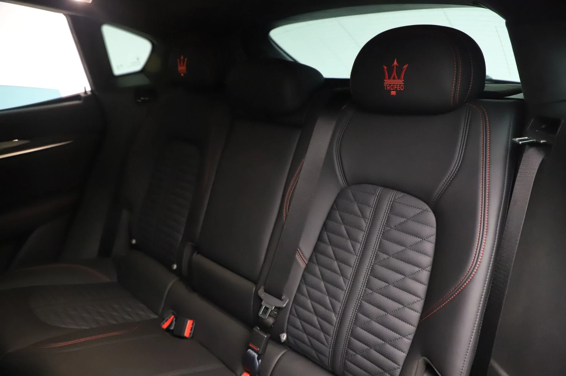 mph016_1358134875_Used_2019_Maserati_Levante_Trofeo_1783628754_36ad035152